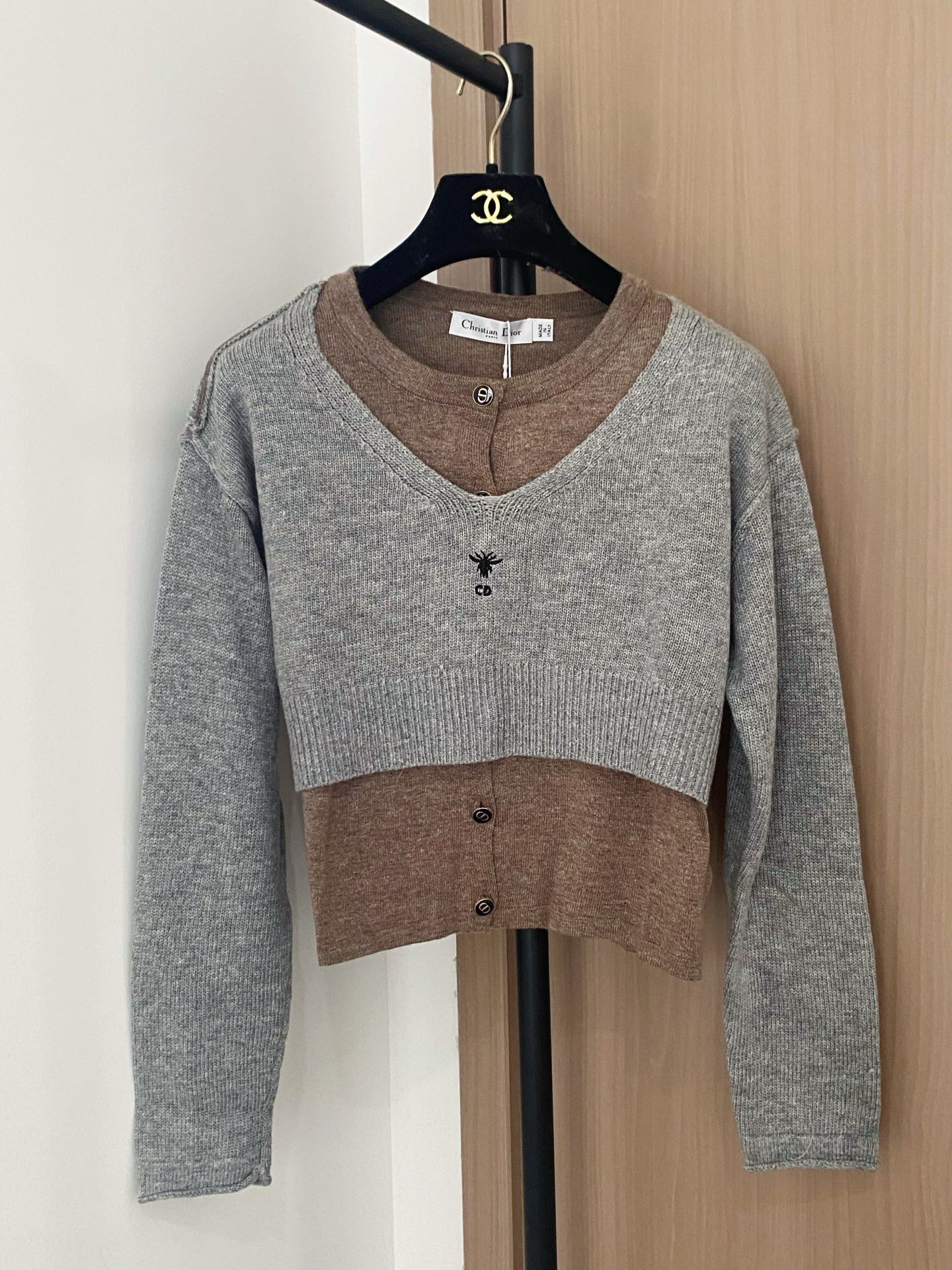 Dior 2025 New Long-Sleeve Gray-Brown Colorblock Fashionable Top