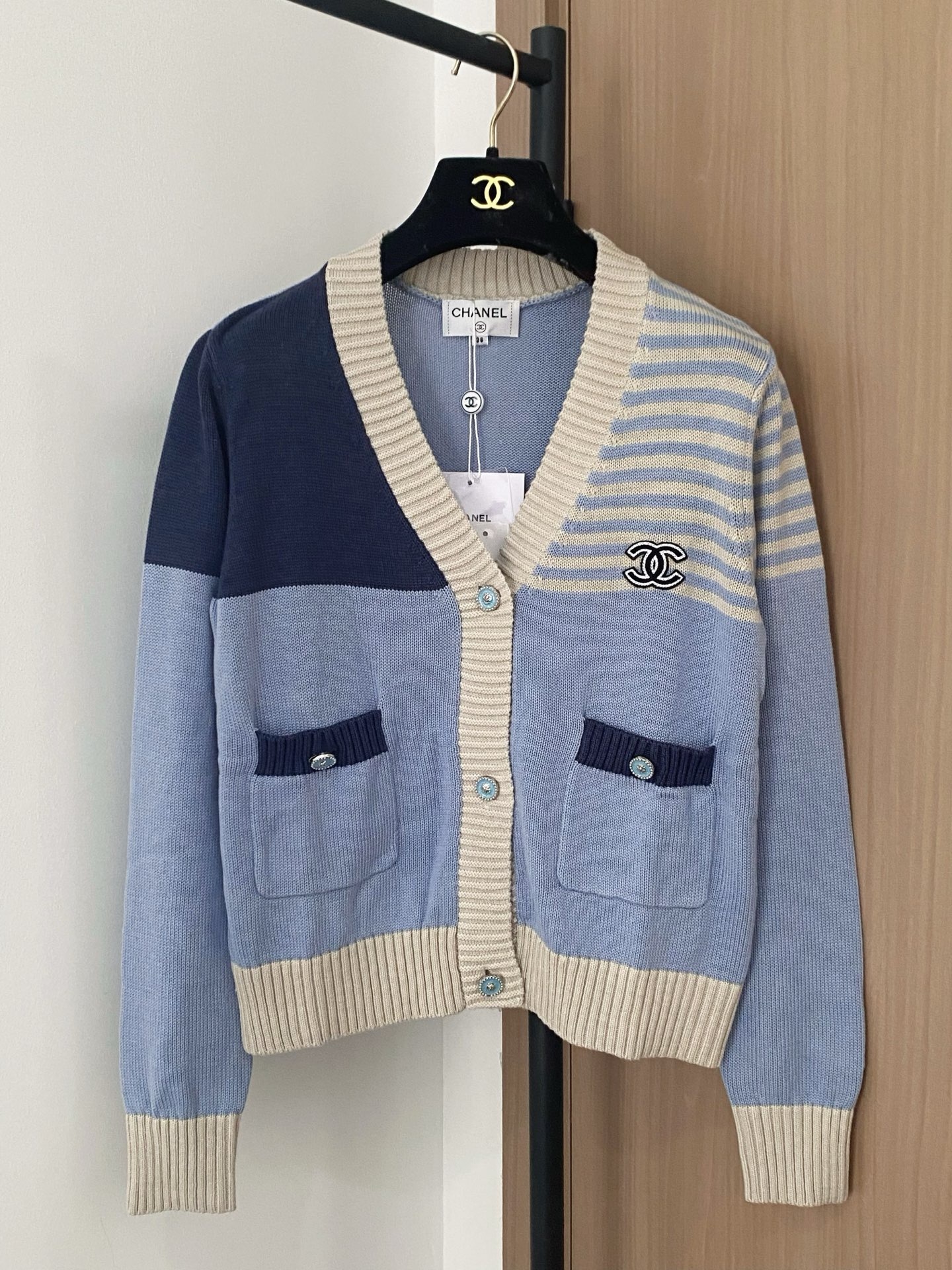 Chanel Women's New Cardigan Breathable Logo Pattern Decorated, High-end Style 2 i1756362828783 2598 0 0