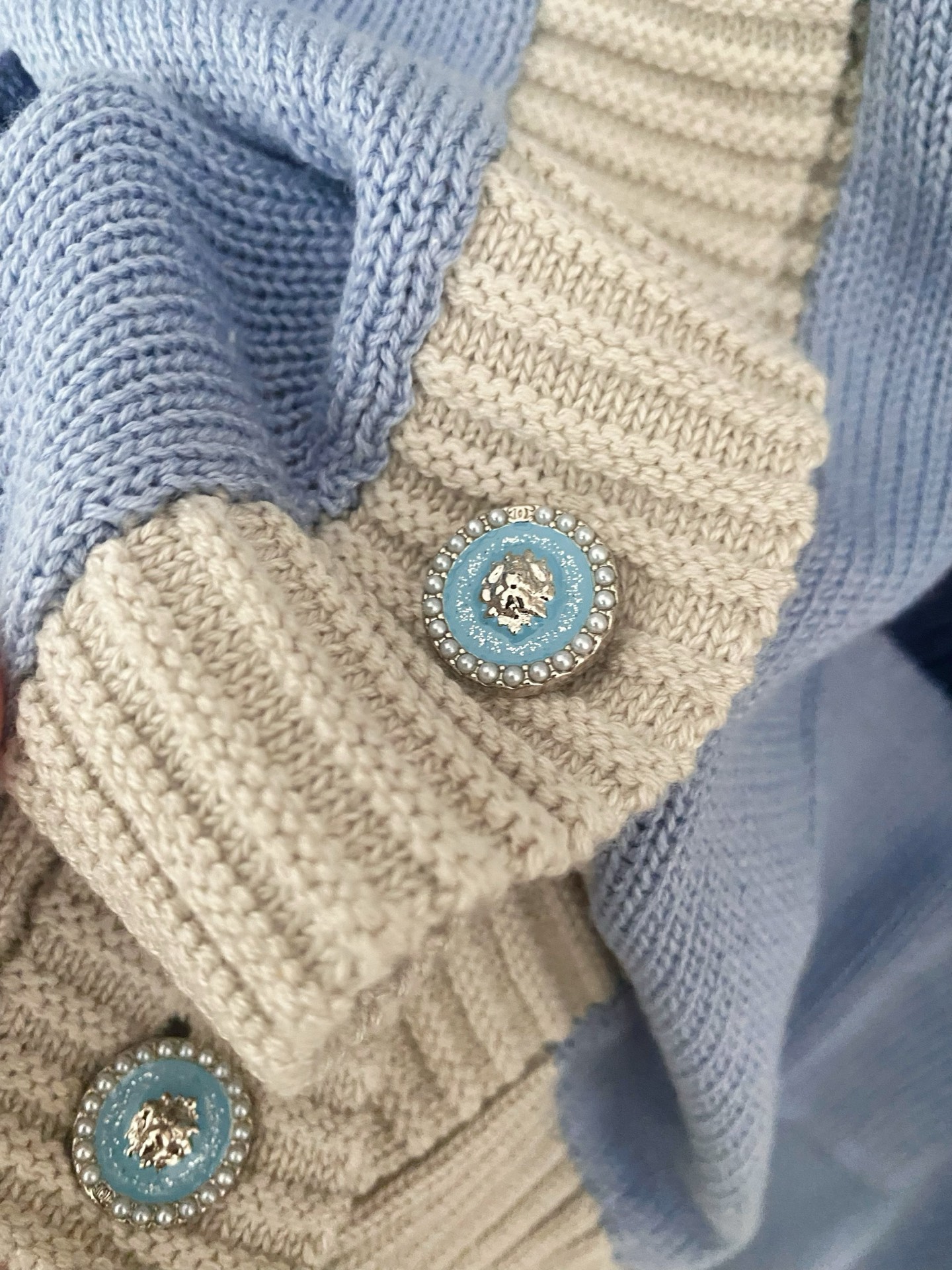 Chanel Women's New Cardigan Breathable Logo Pattern Decorated, High-end Style 7 i1756362830715 3420 0 5