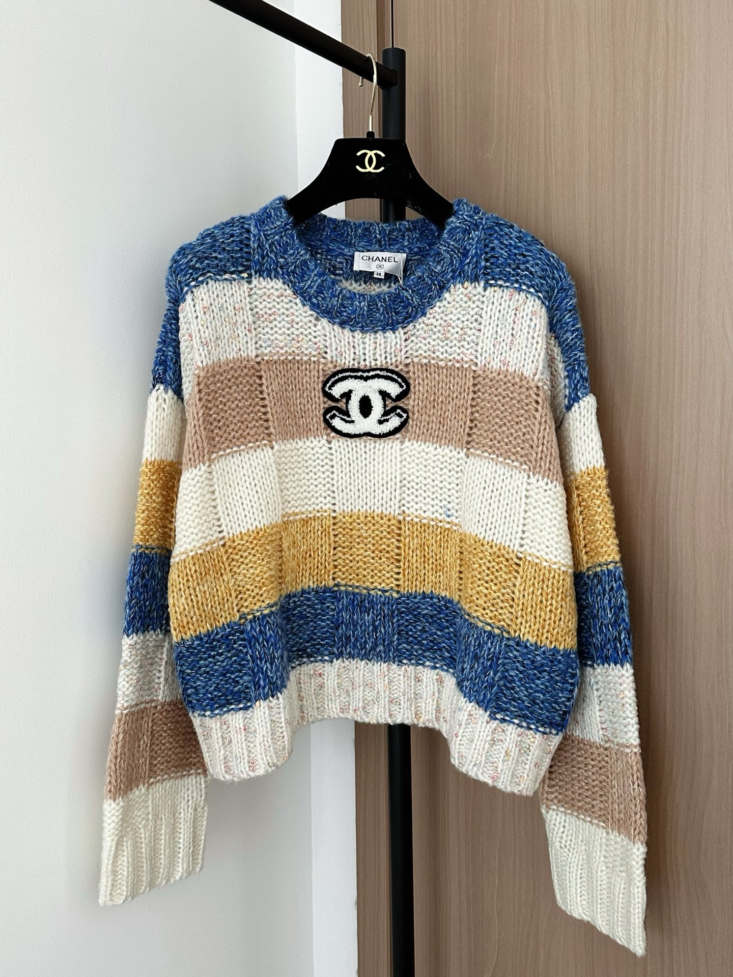 Chanel Gebreide Trui met Lange Mouwen en Logo - Stijlvol en Comfortabel