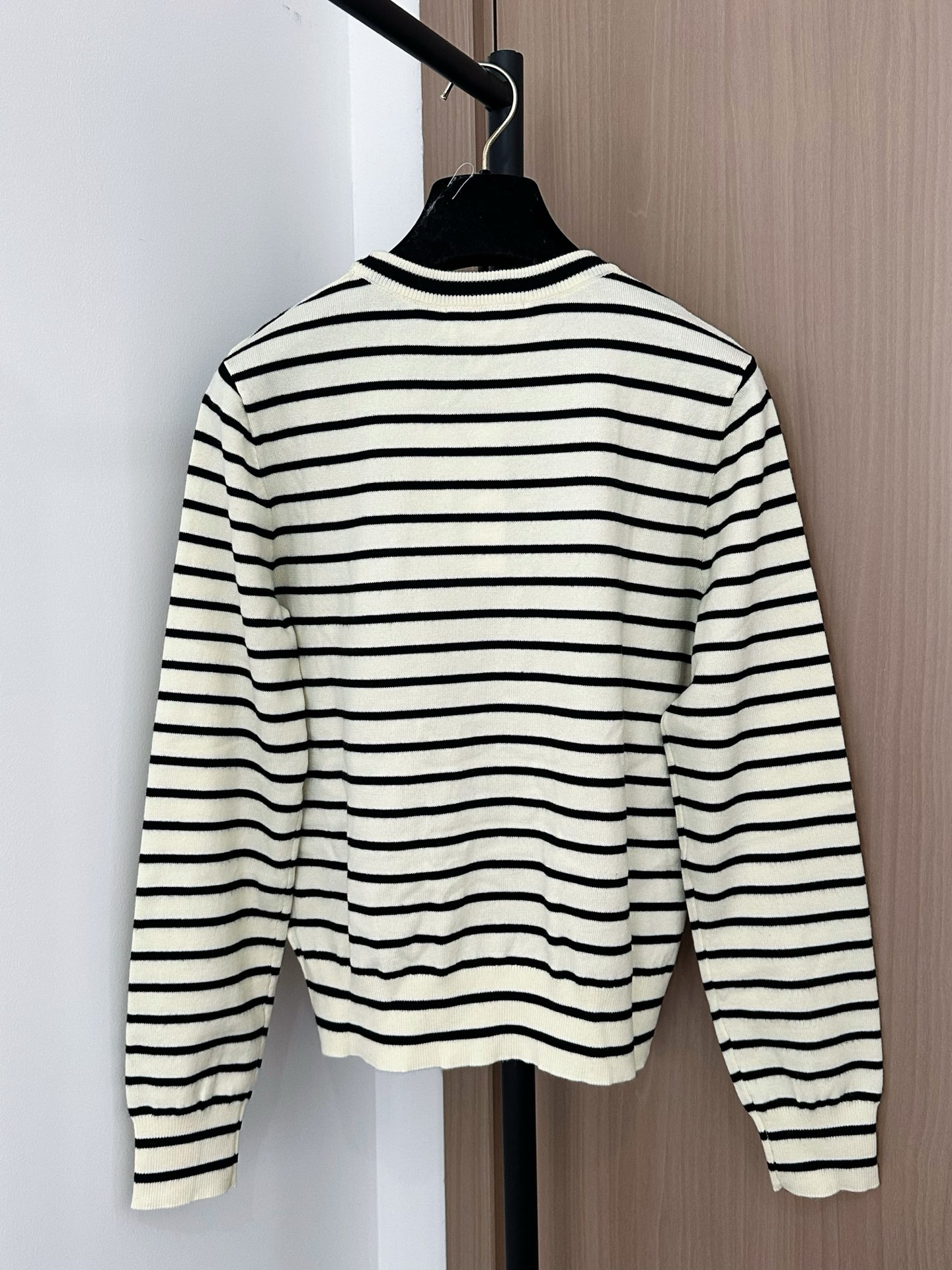 Celine Striped Long Sleeve T-Shirt with Logo - Stylish Women's Fashion 7 i1756528241991 2957 0 6