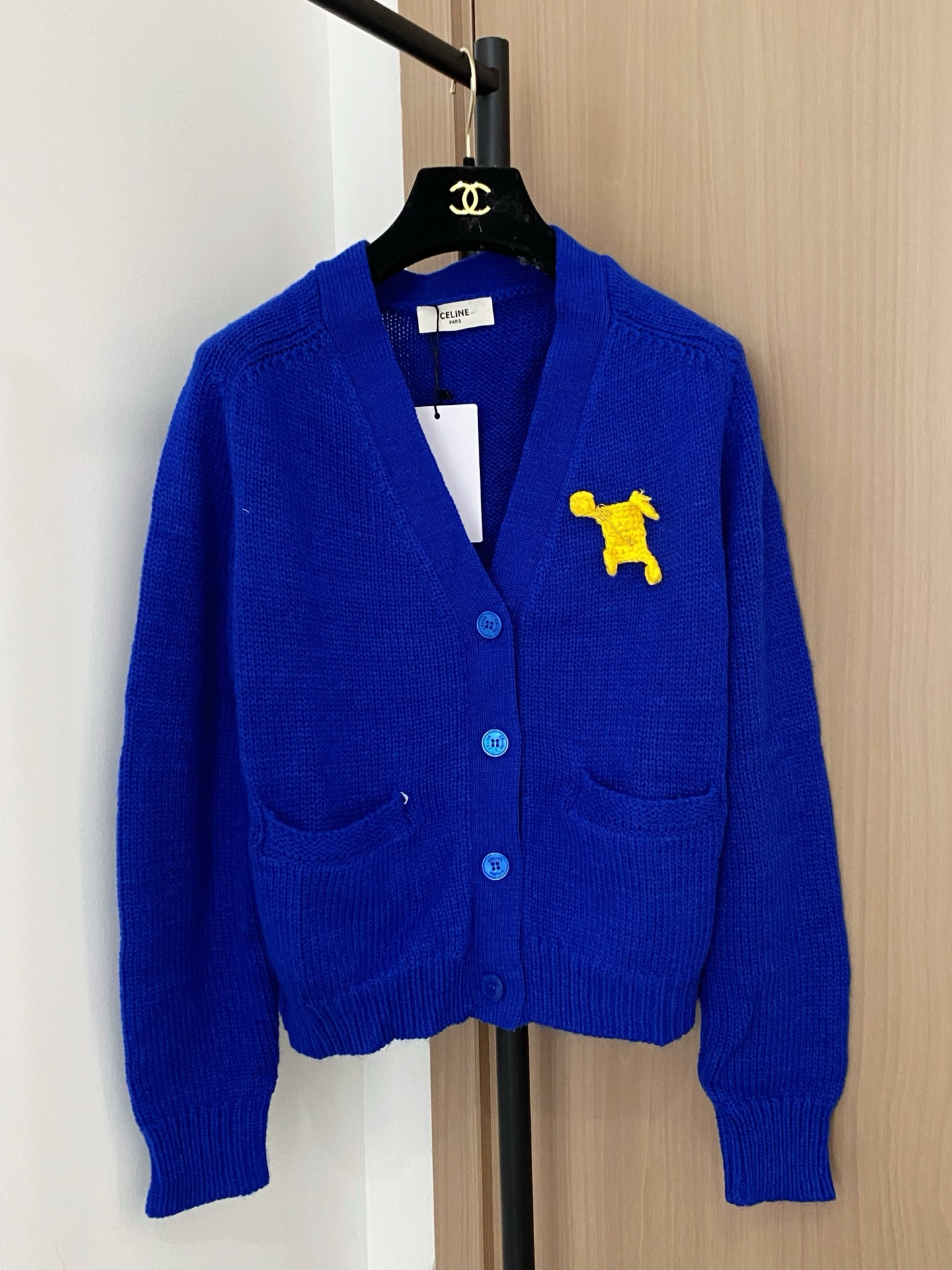 NO:489534,a Four-color cardigan pattern embellishment, high-end fashion, color code //,,alexander wang19860909a 四色开衫 图案修饰点缀 上身高級時尚 色碼 //,,alexander wang,Women's clothing