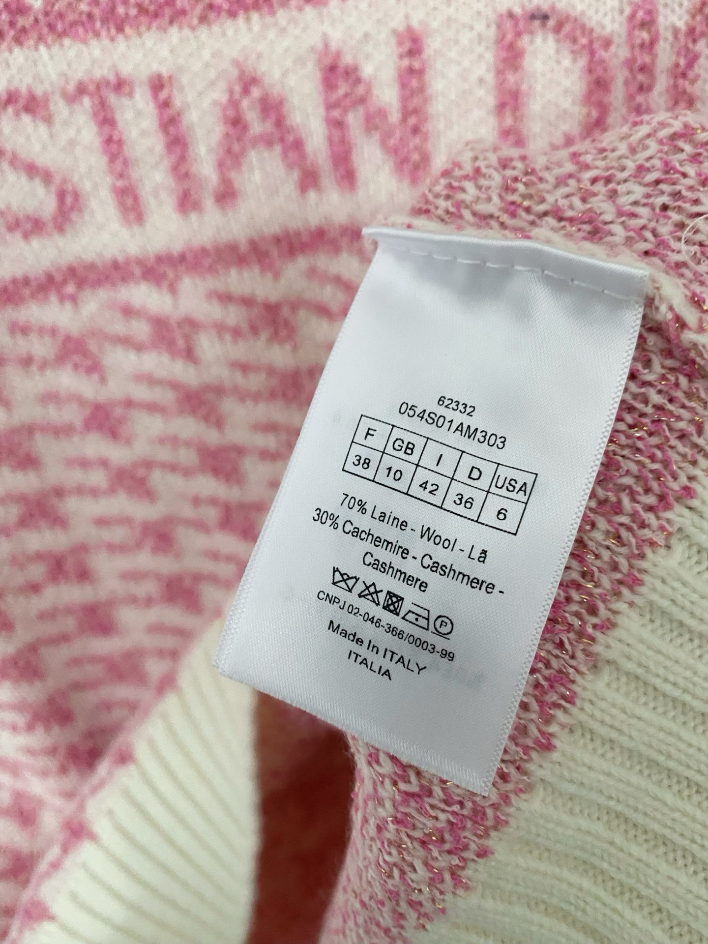 𝐃𝐢𝐨𝐫 𝟐𝟓新款 二色背心 logo图案点缀修饰 上身顯瘦時尚 𝟐色𝟑碼 𝟑𝟔/𝟑𝟖/𝟒𝟎