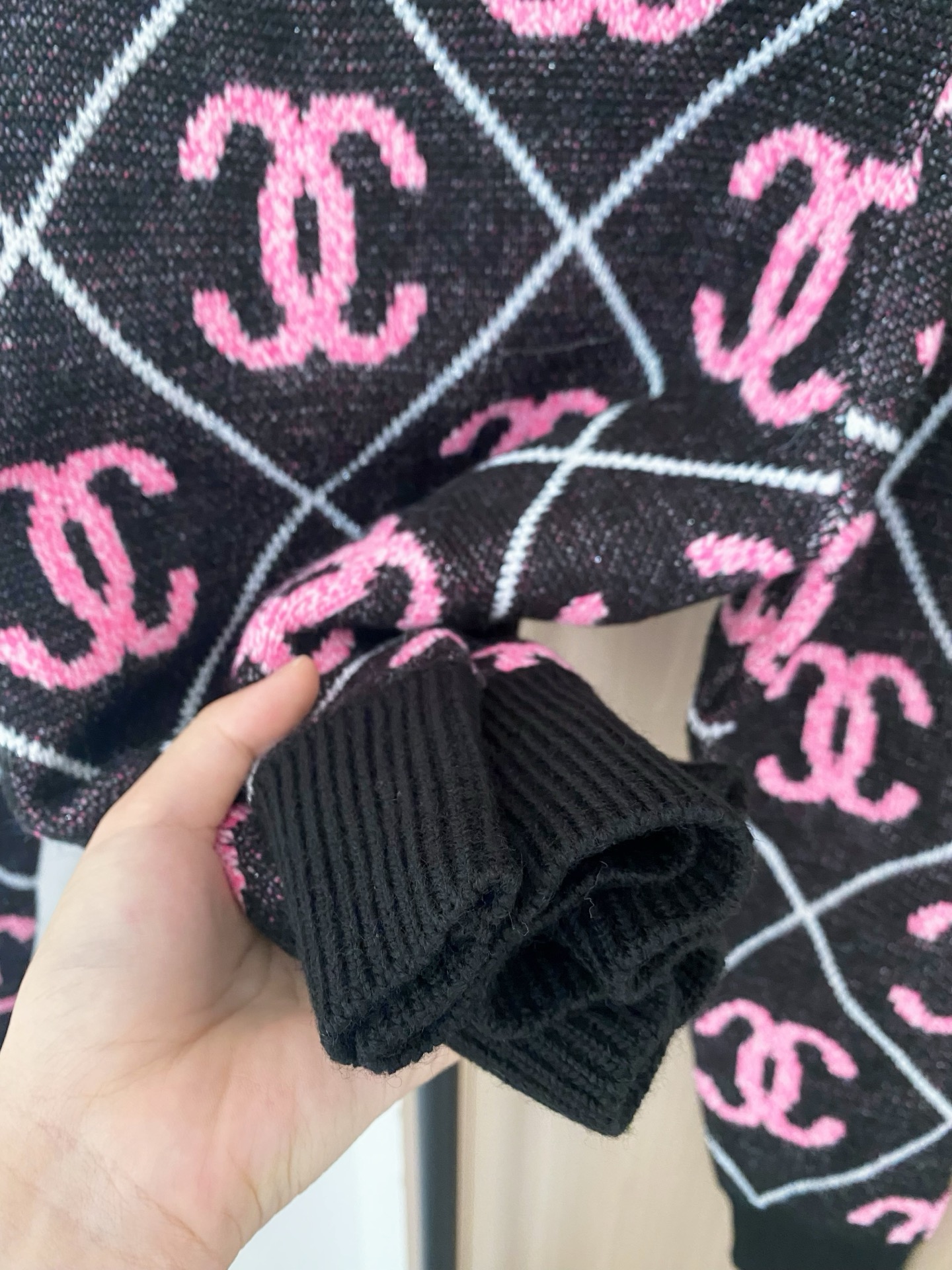 Chanel Women's Long Sleeve Sweater with Logo Pattern - Luxurious & Breathable 8 i1757874528370 9126 0 5