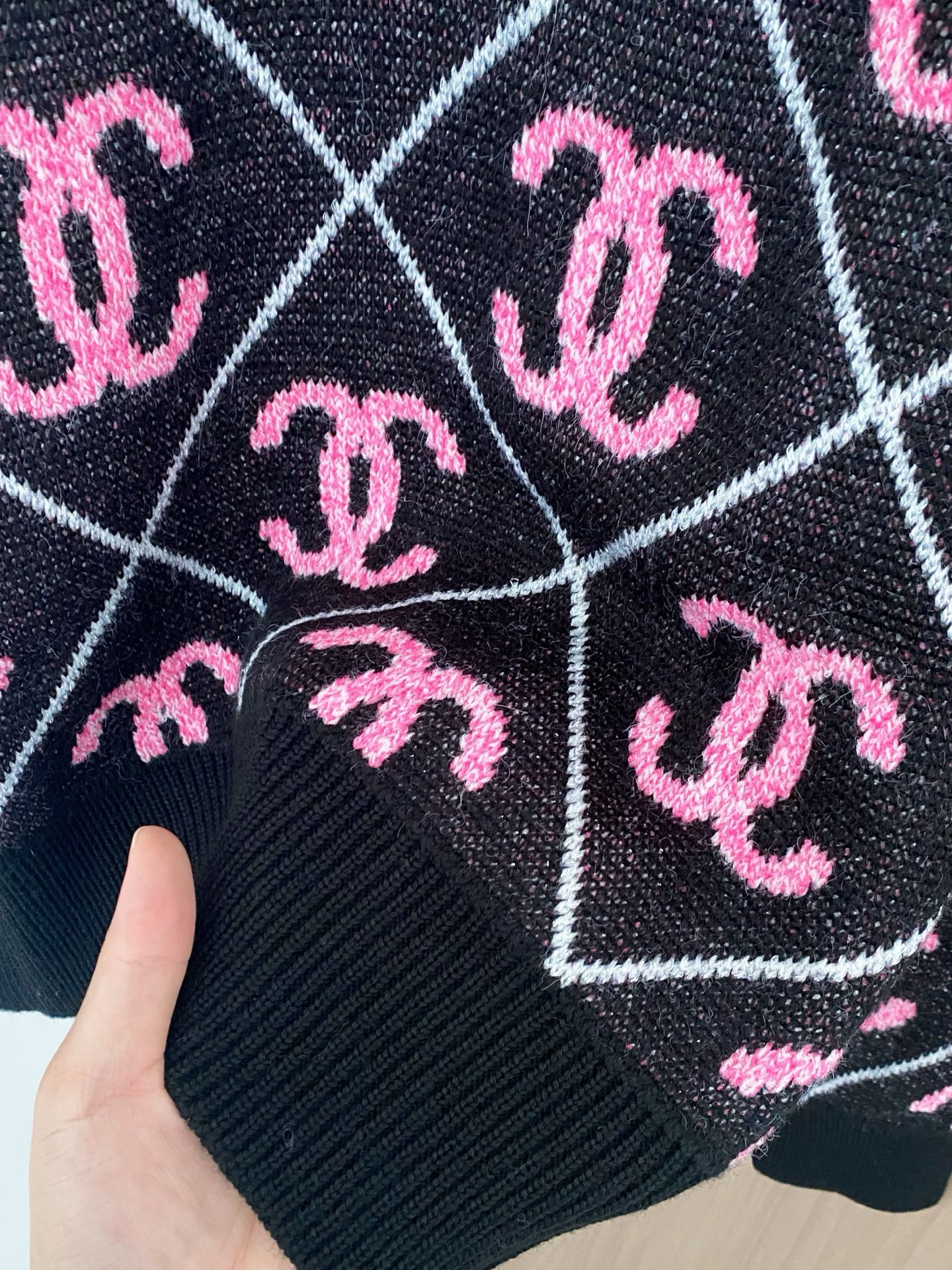 Chanel Women's Long Sleeve Sweater with Logo Pattern - Luxurious & Breathable 7 i1757874528422 5181 0 4