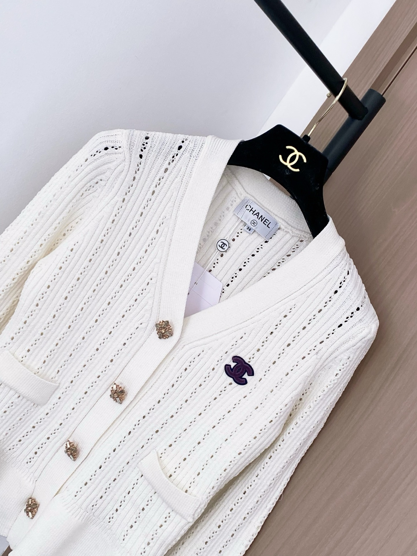 Chanel 25 New Women's Cardigan Breathable Fabric Logo Pattern Embellishment 4 i1757874794219 8317 0 2