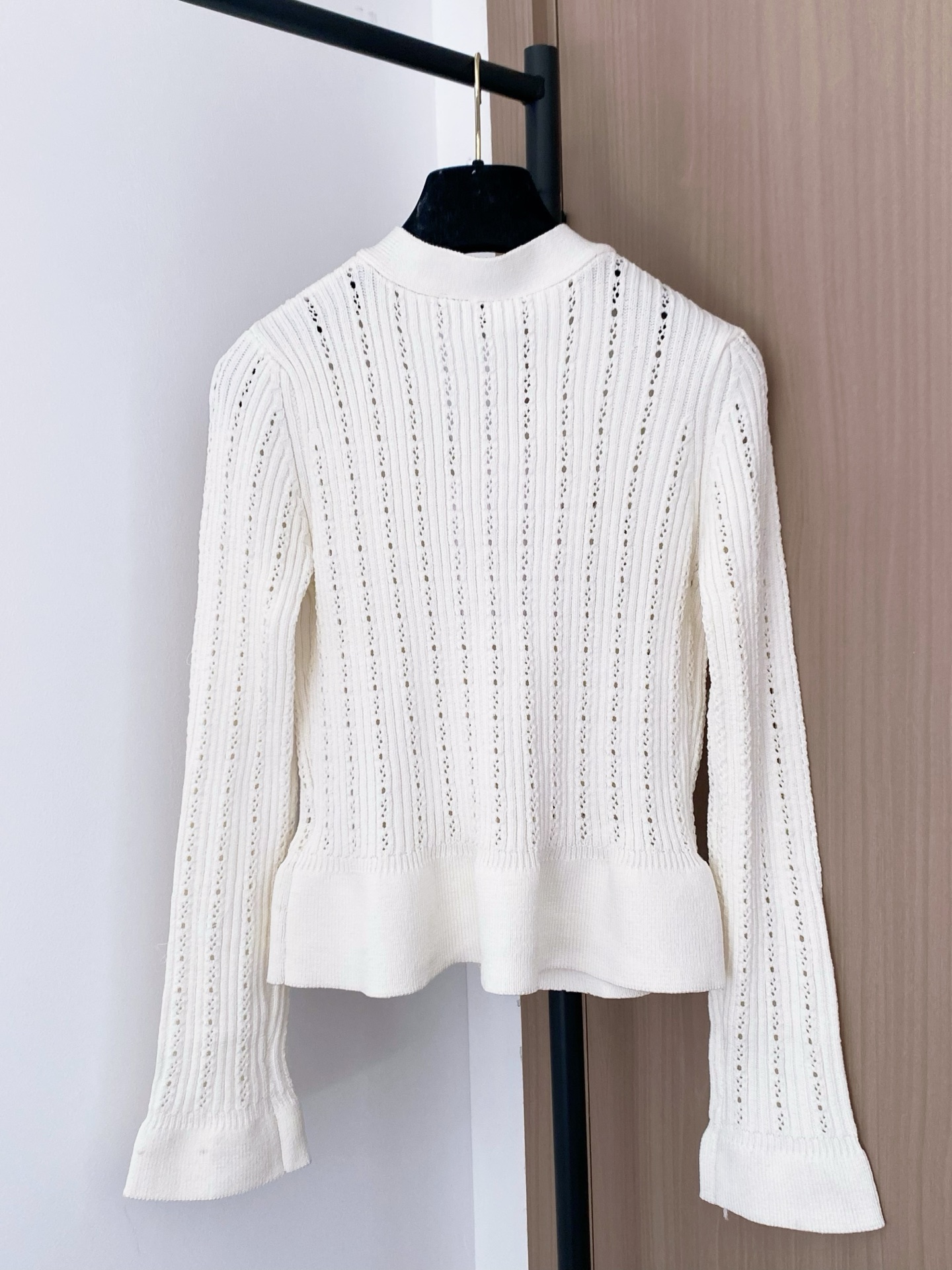 Chanel 25 New Women's Cardigan Breathable Fabric Logo Pattern Embellishment 9 i1757874794238 1436 0 7