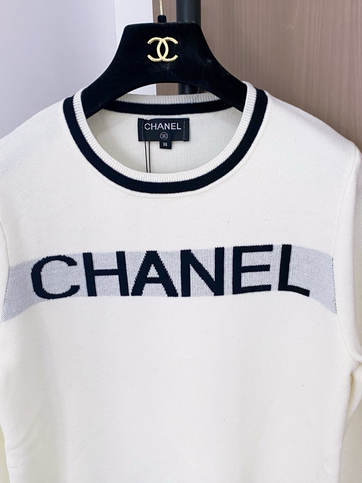 Chanel Women's Long Sleeve Breathable Logo Patchwork Knit Sweater 7 i1757909749438 7515 0 4