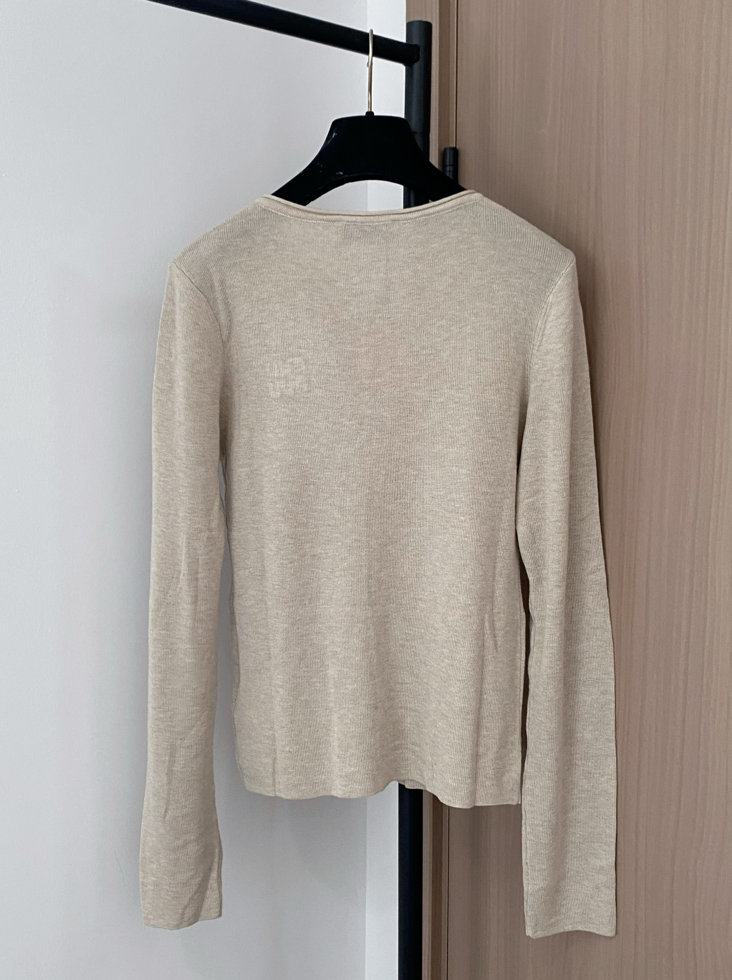 Miu Miu Women's Long Sleeve Logo Cardigan - Slim Fit, Timeless Style 5 i1757910995052 7826 0 4