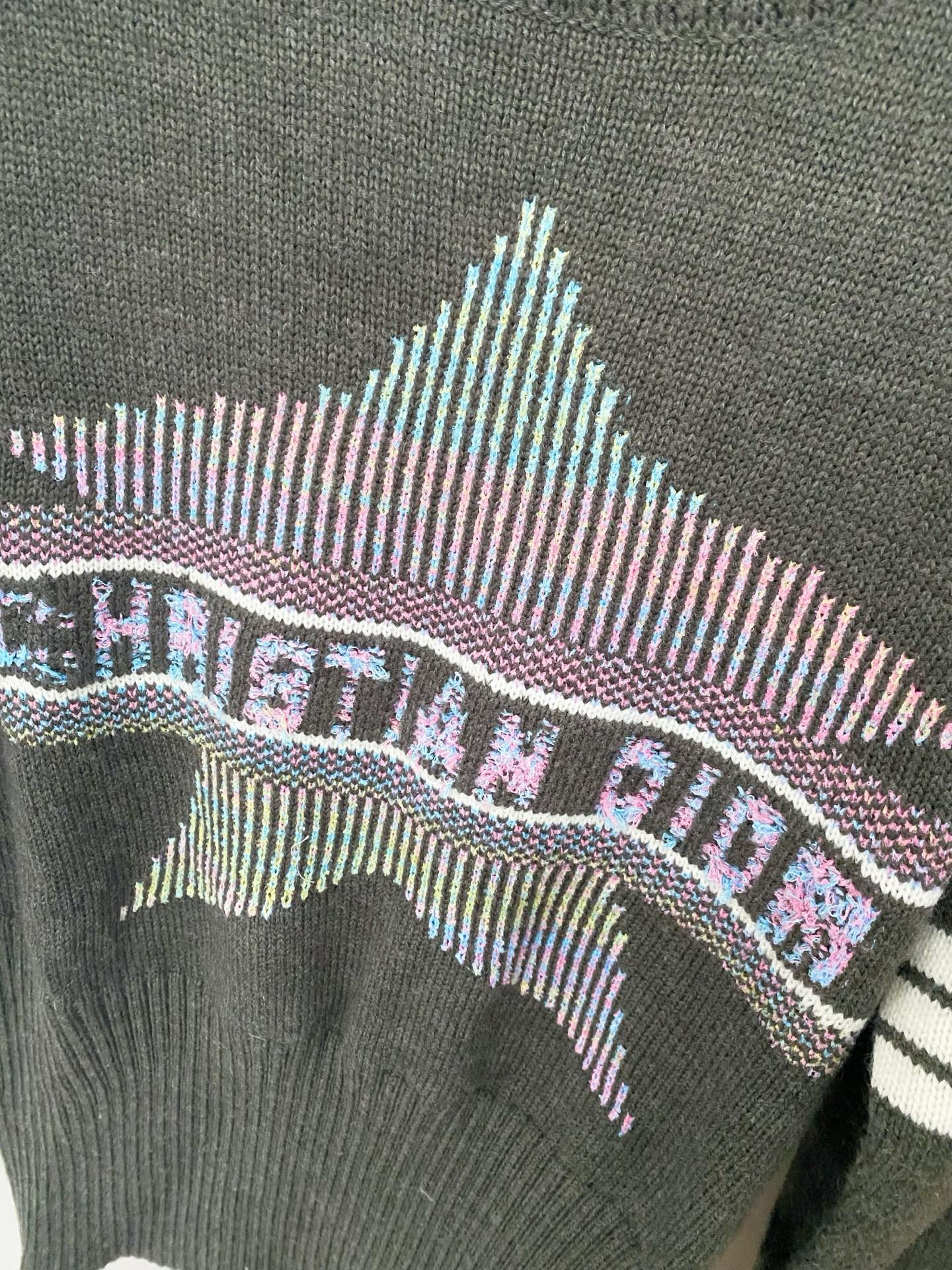 𝐃𝐢𝐨𝐫 𝟐𝟓新款 二色长袖 logo图案点缀修饰 上身顯瘦時尚 𝟐色𝟑碼 𝟑𝟔/𝟑𝟖/𝟒𝟎