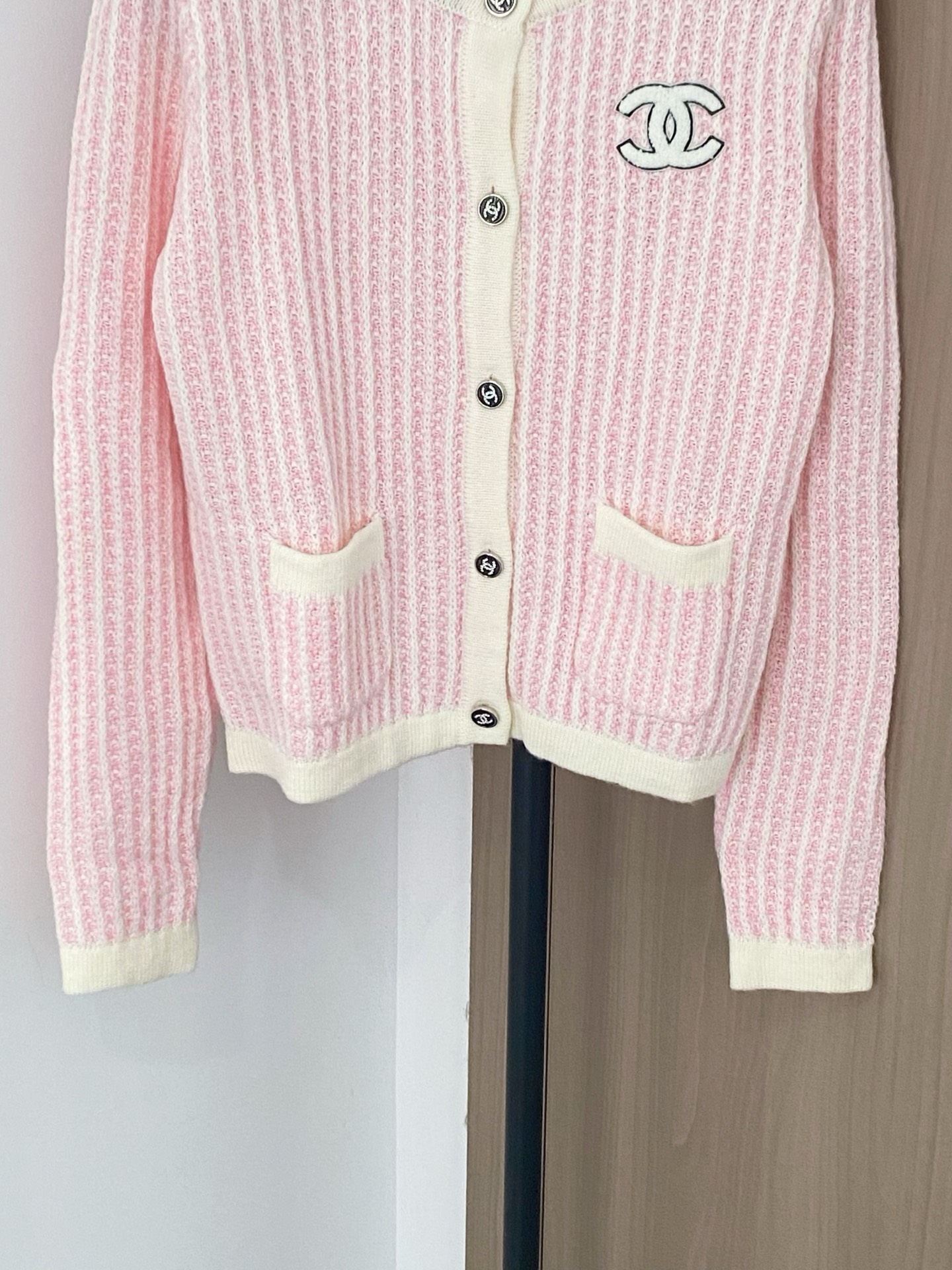 Chanel Women's Pink Knit Cardigan with Logo, Breathable Fabric, Size 36/38/40 5 i1760505050549 6161 0 3