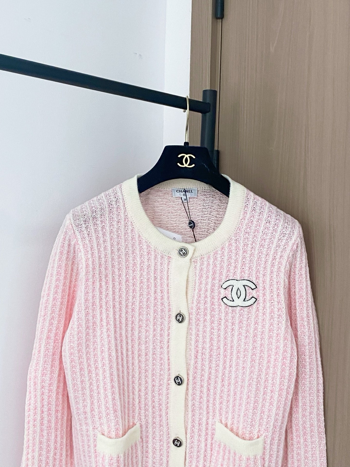 Chanel Women's Pink Knit Cardigan with Logo, Breathable Fabric, Size 36/38/40 3 i1760505051760 428 0 1