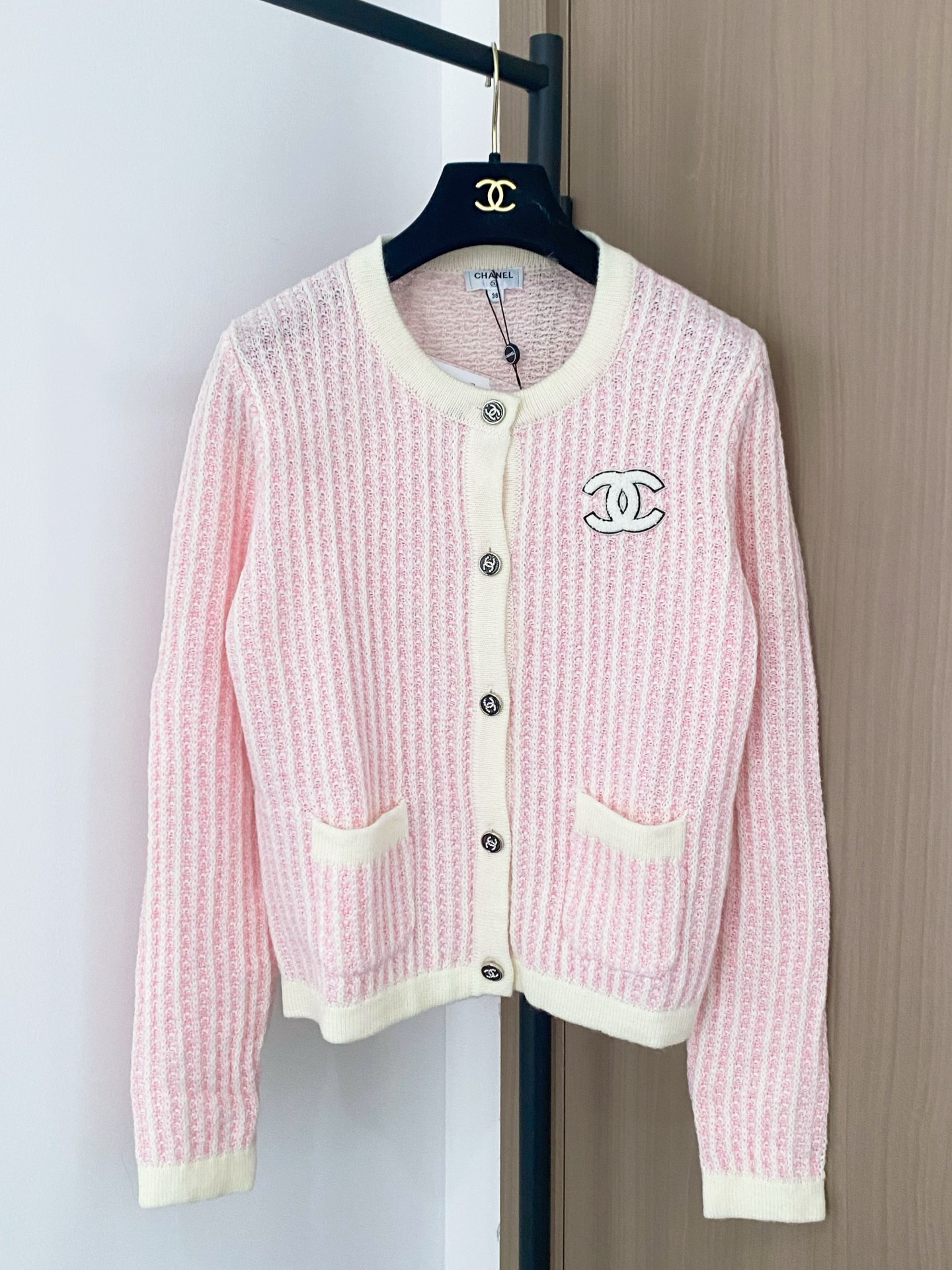 Chanel Women's Pink Knit Cardigan with Logo, Breathable Fabric, Size 36/38/40 2 i1760505051778 8654 0 0