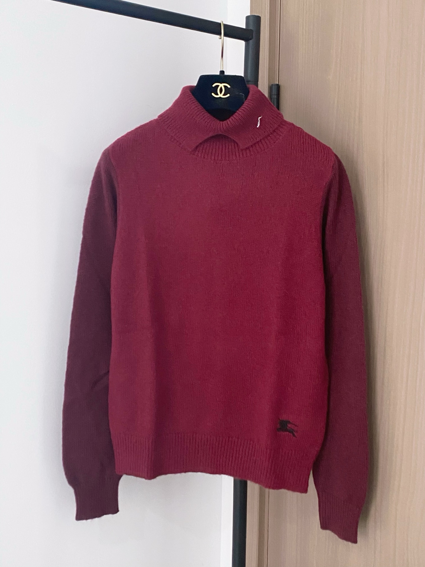 Elegant Women's Long Sleeve Embroidered Turtleneck Sweater