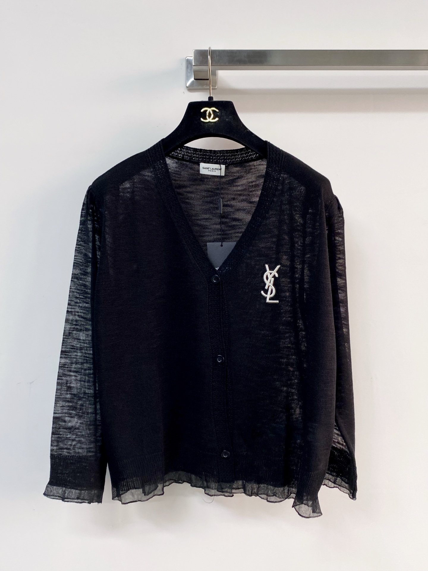 🛒—新款发售— 𝐘𝐒𝐋 新款二色开衫 高級時尚精品 精美logo高级点缀 上身显瘦舒适 𝟐色𝟑碼 𝟑𝟔/