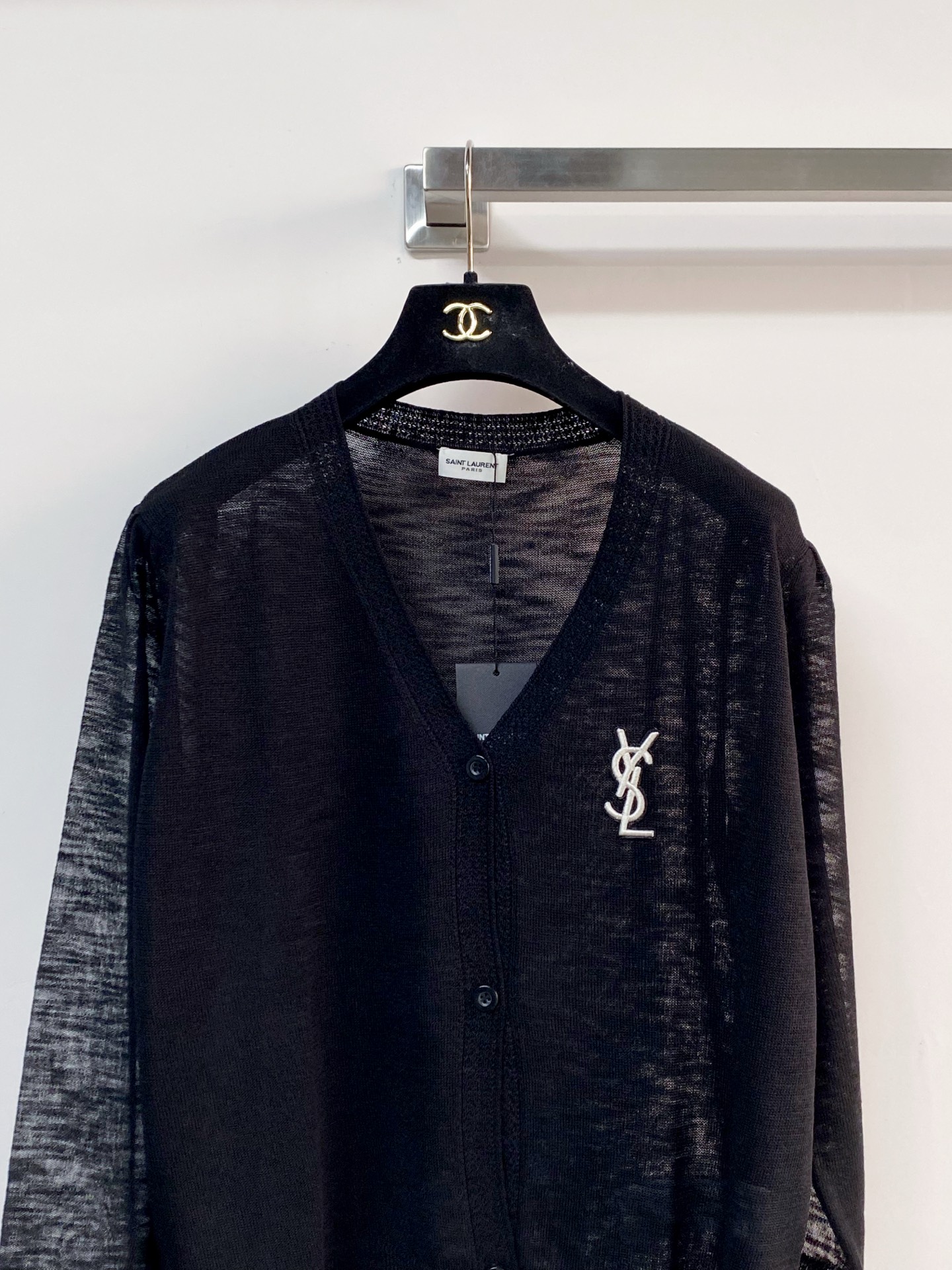 🛒—新款发售— 𝐘𝐒𝐋 新款二色开衫 高級時尚精品 精美logo高级点缀 上身显瘦舒适 𝟐色𝟑碼 𝟑𝟔/
