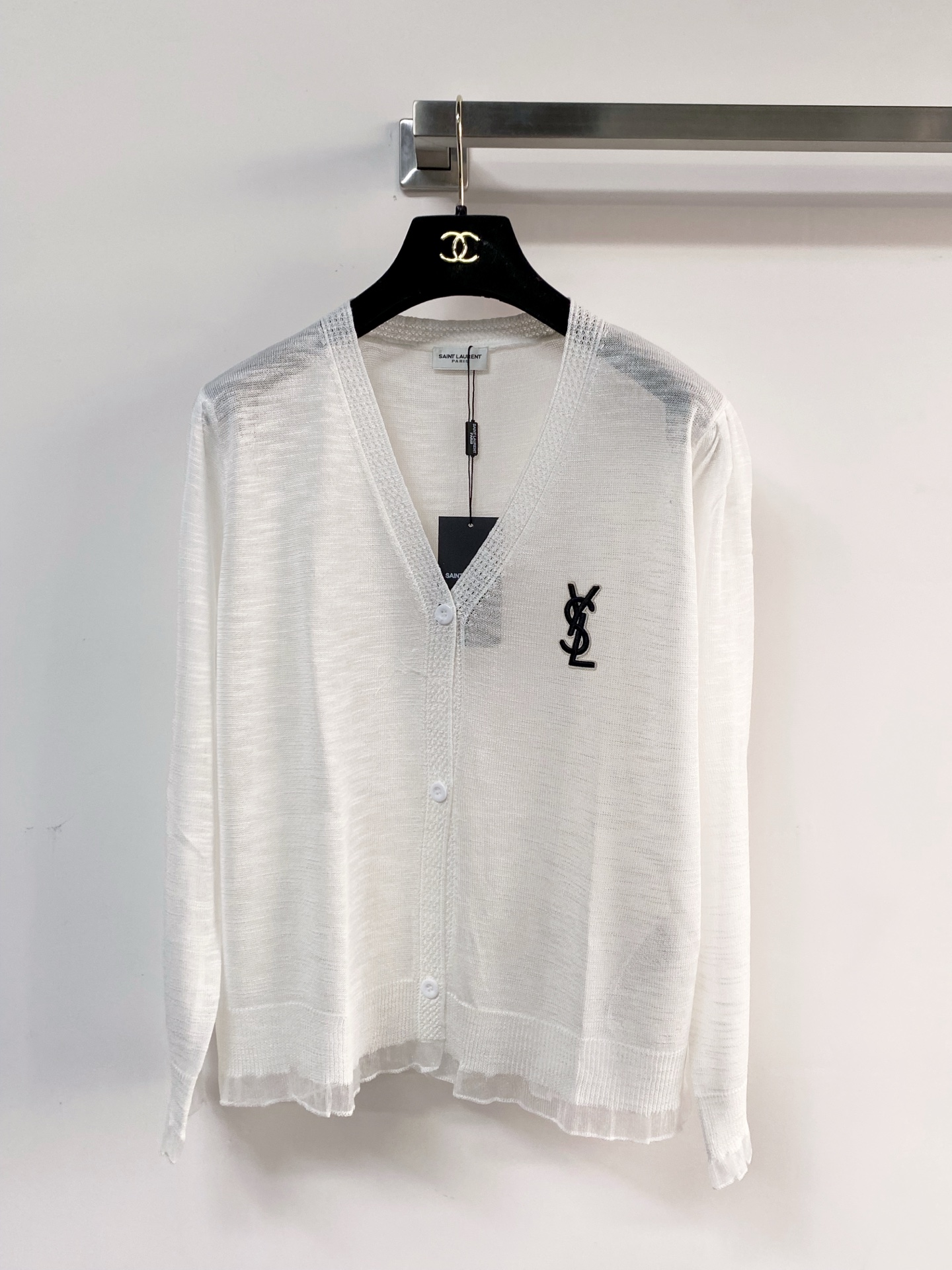 🛒—新款发售— 𝐘𝐒𝐋 新款二色开衫 高級時尚精品 精美logo高级点缀 上身显瘦舒适 𝟐色𝟑碼 𝟑𝟔/