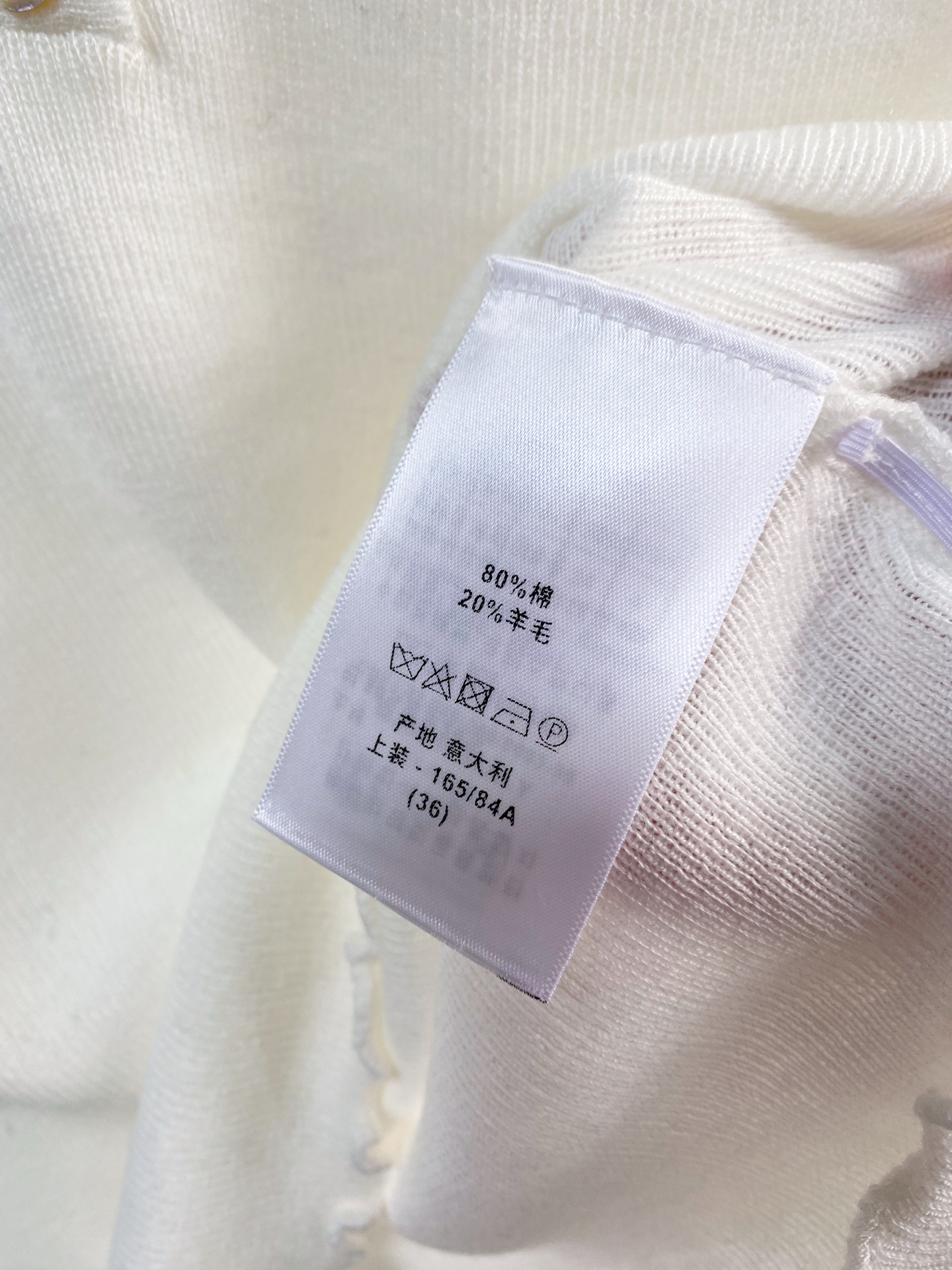 🛒—新款发售— 𝐃𝐢𝐨𝐫 新款 三色短袖 logo图案点缀修饰！上身顯瘦時尚 𝟑色𝟑碼 𝟑𝟔/𝟑𝟖/𝟒𝟎