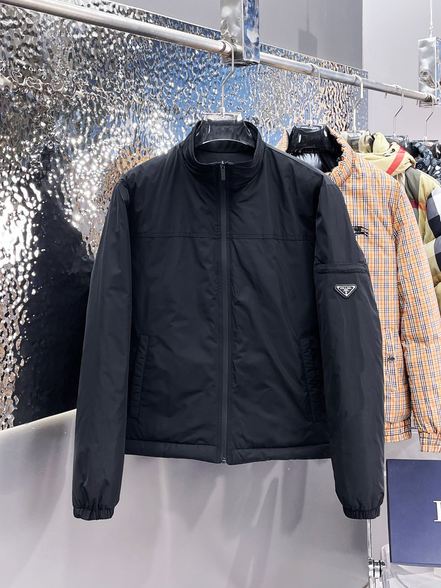 Buy Luxury 2023
 Prada Clothing Down Jacket Unisex Fall/Winter Collection