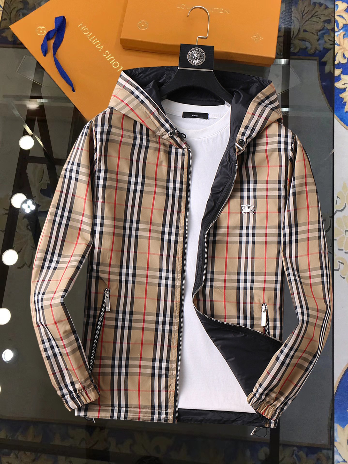 Shop
 Burberry New
 Clothing Coats & Jackets Men Spring Collection Casual