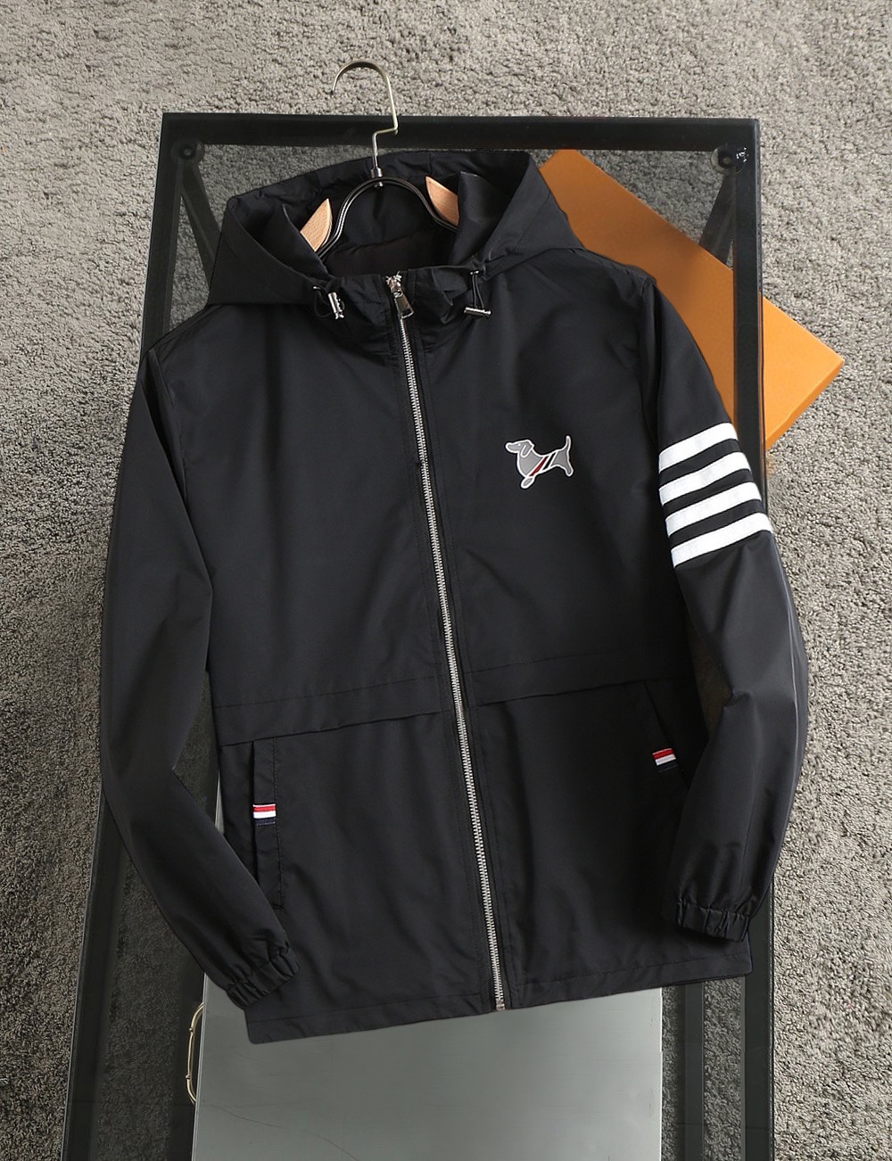 _dKL9suQUTLj6Jt1GnaNP0SBWVgSqW88OTu6iF4g