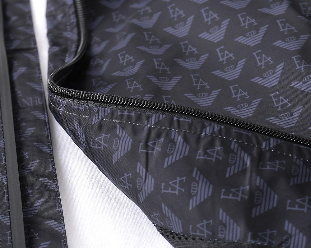 Armani 2025 Spring New Casual Jacket: Lightweight Tech Fabric, Hooded Design 7 i1730280874 9877 0
