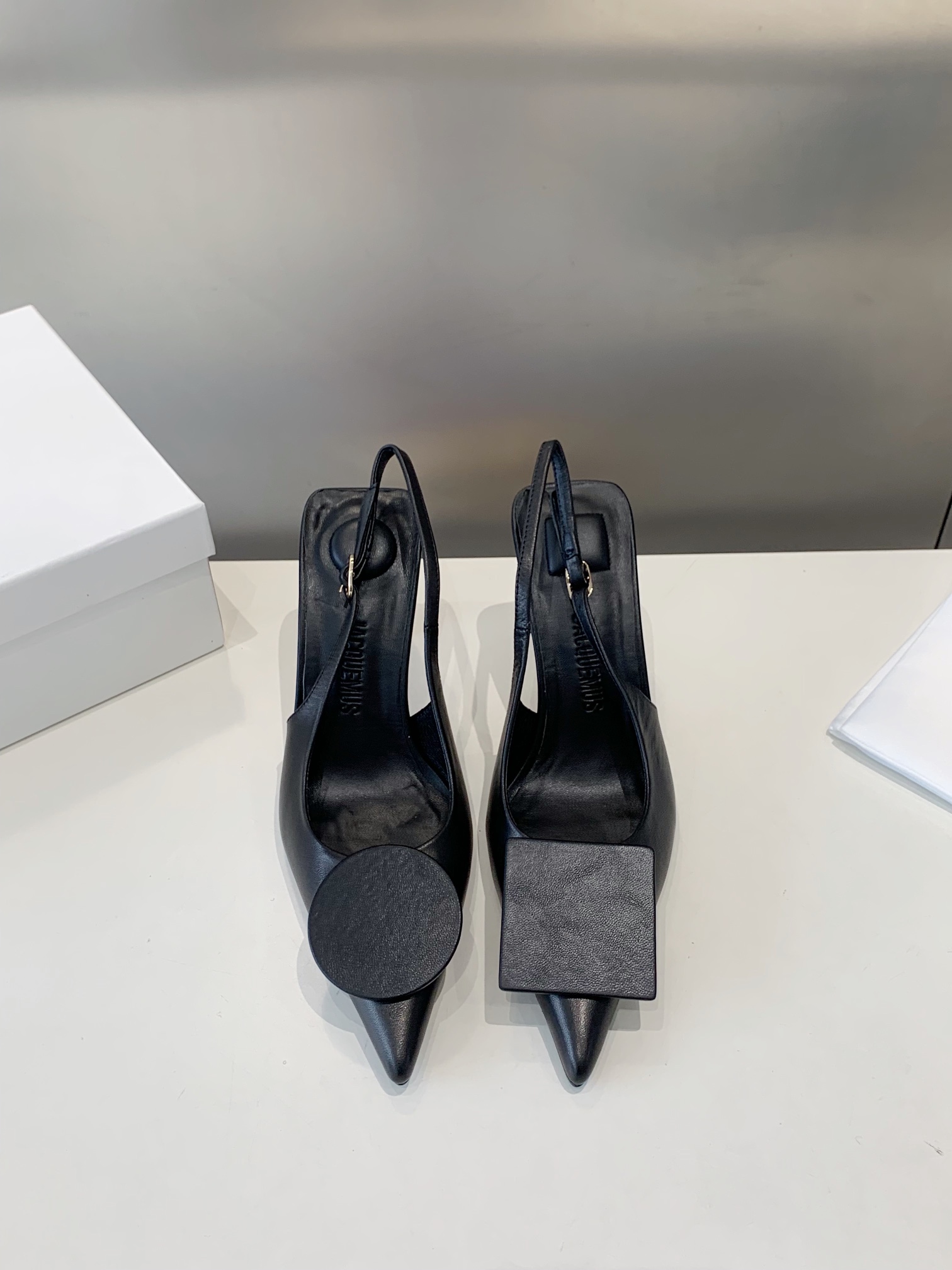 자크뮈스 신발 85191 Jacquemus Shoes