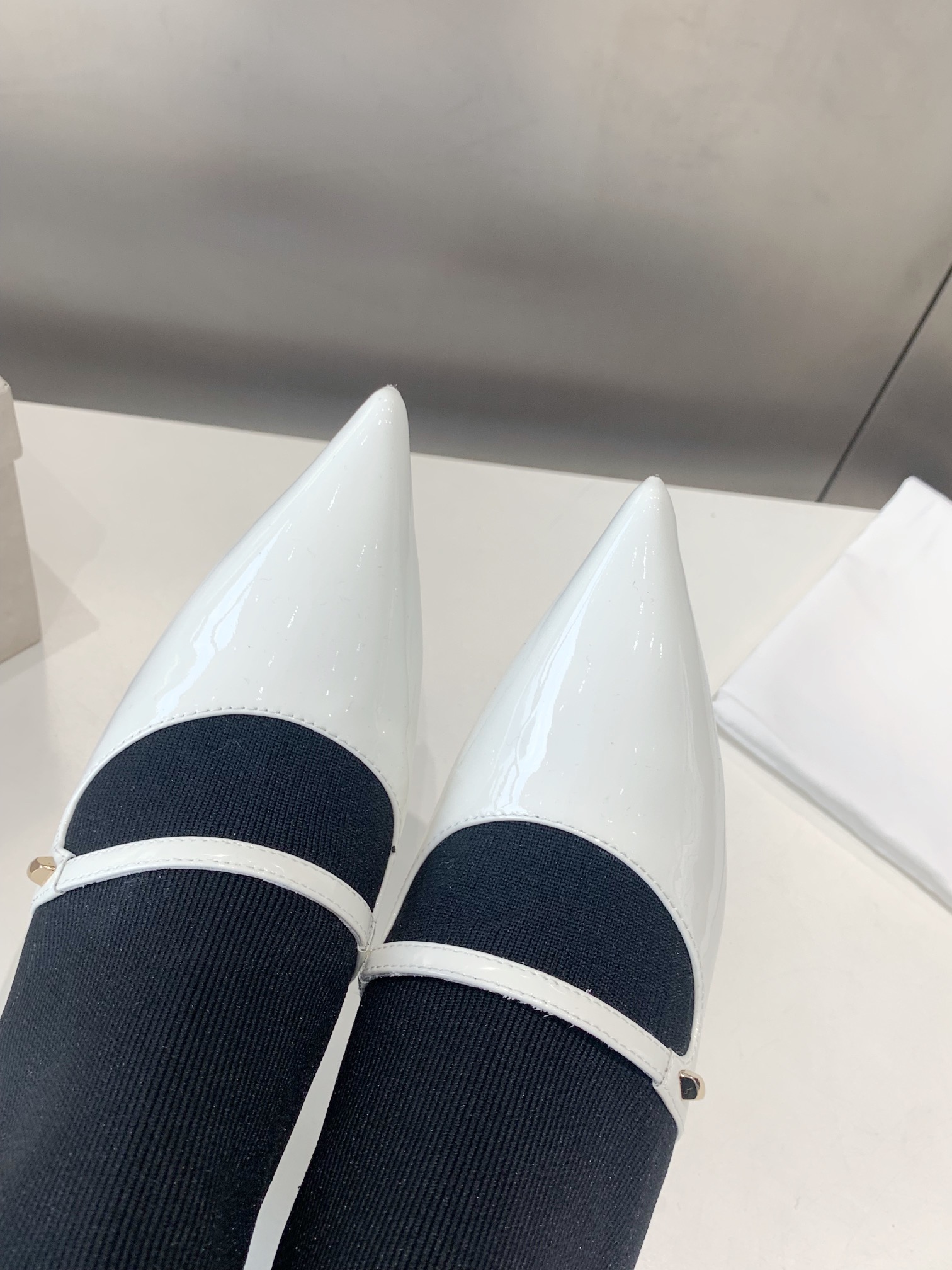 지미추 뾰족코 하이힐 삭스 앵클부츠 8057 이미지 4