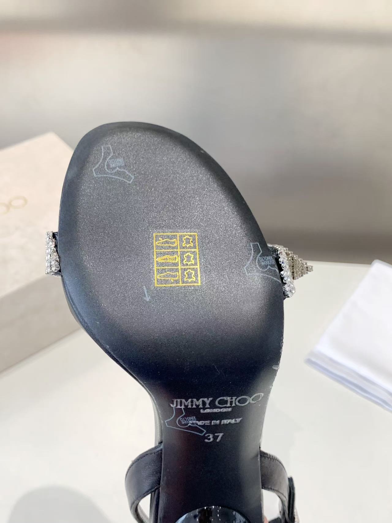 지미추 다이아몬드 버클 하이힐 샌들 8101 이미지 9