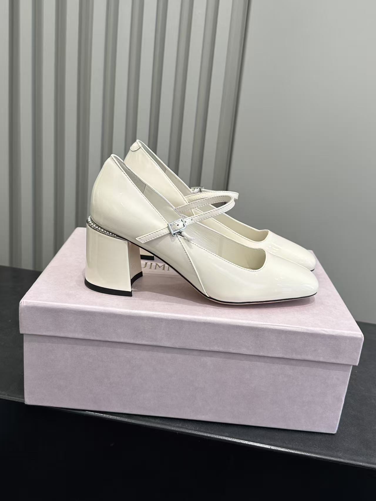 지미 추 신발 Jimmy Choo 8110