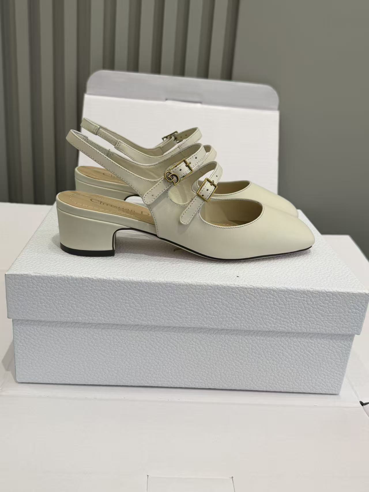 디올 신발 95741 Dior Shoes