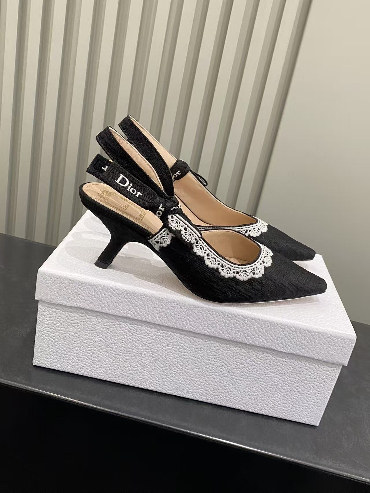디올 신발 95735 Dior Shoes