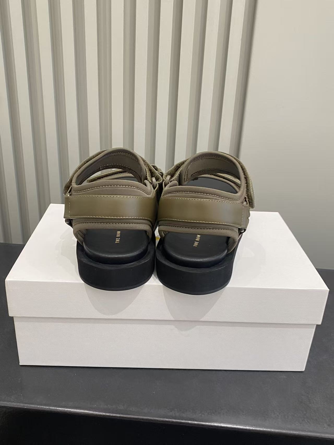 더로우 벨크로 샌달 113577 이미지 8