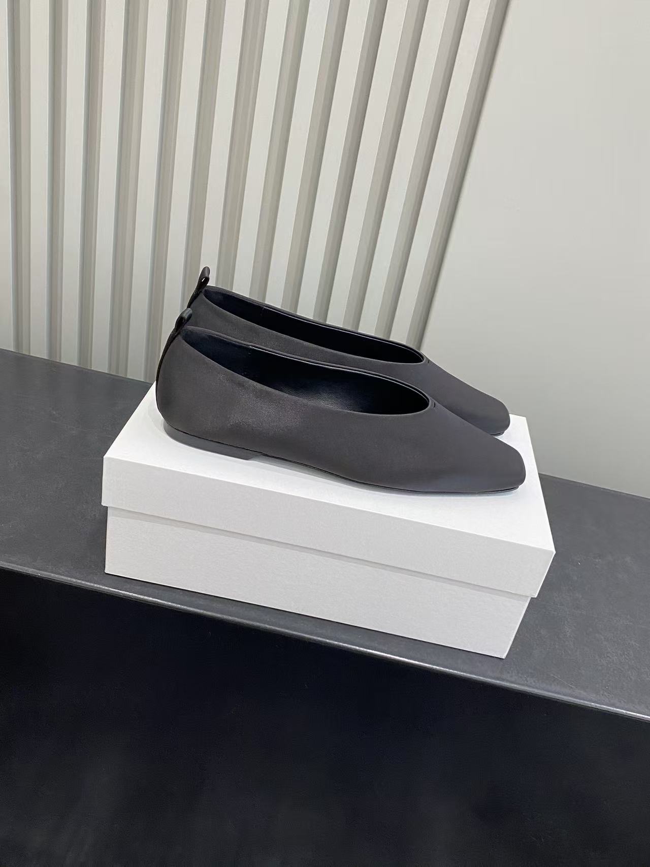 더로우 신발 113575 The Row Shoes