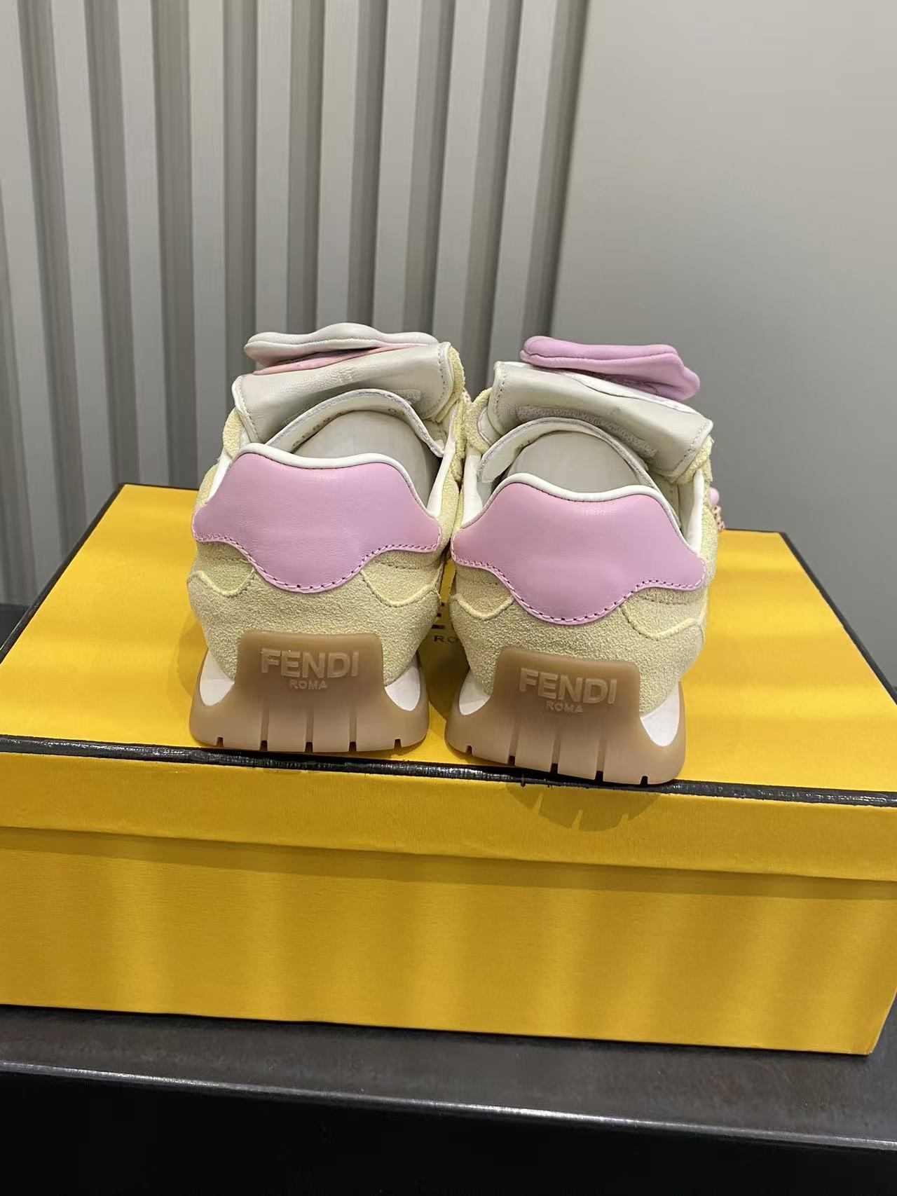펜디 해바라기 플립탑 트레이닝화 신발 75549 이미지 8