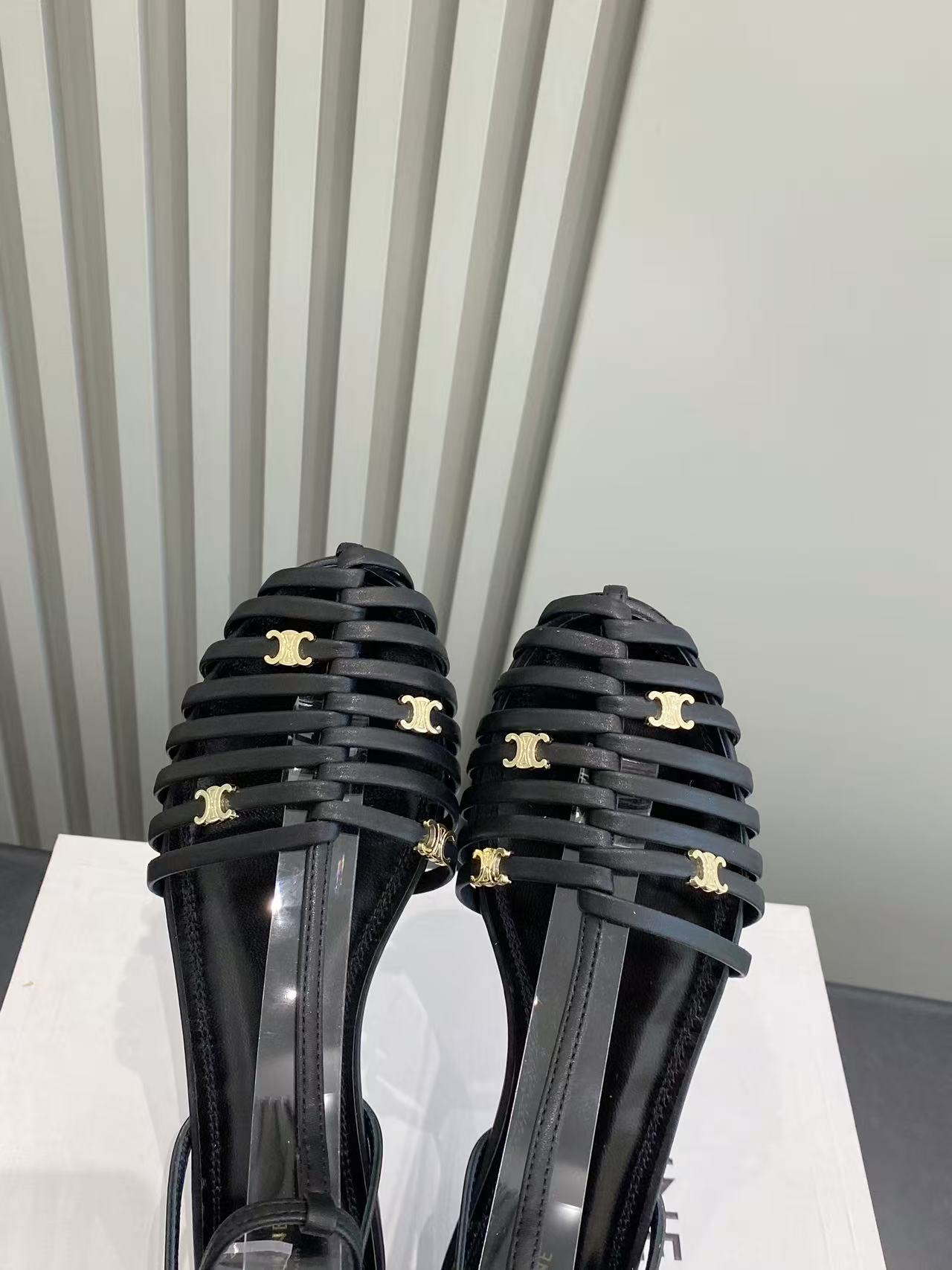 셀린느 개선문 벨트 플랫 샌들 99356 이미지 4