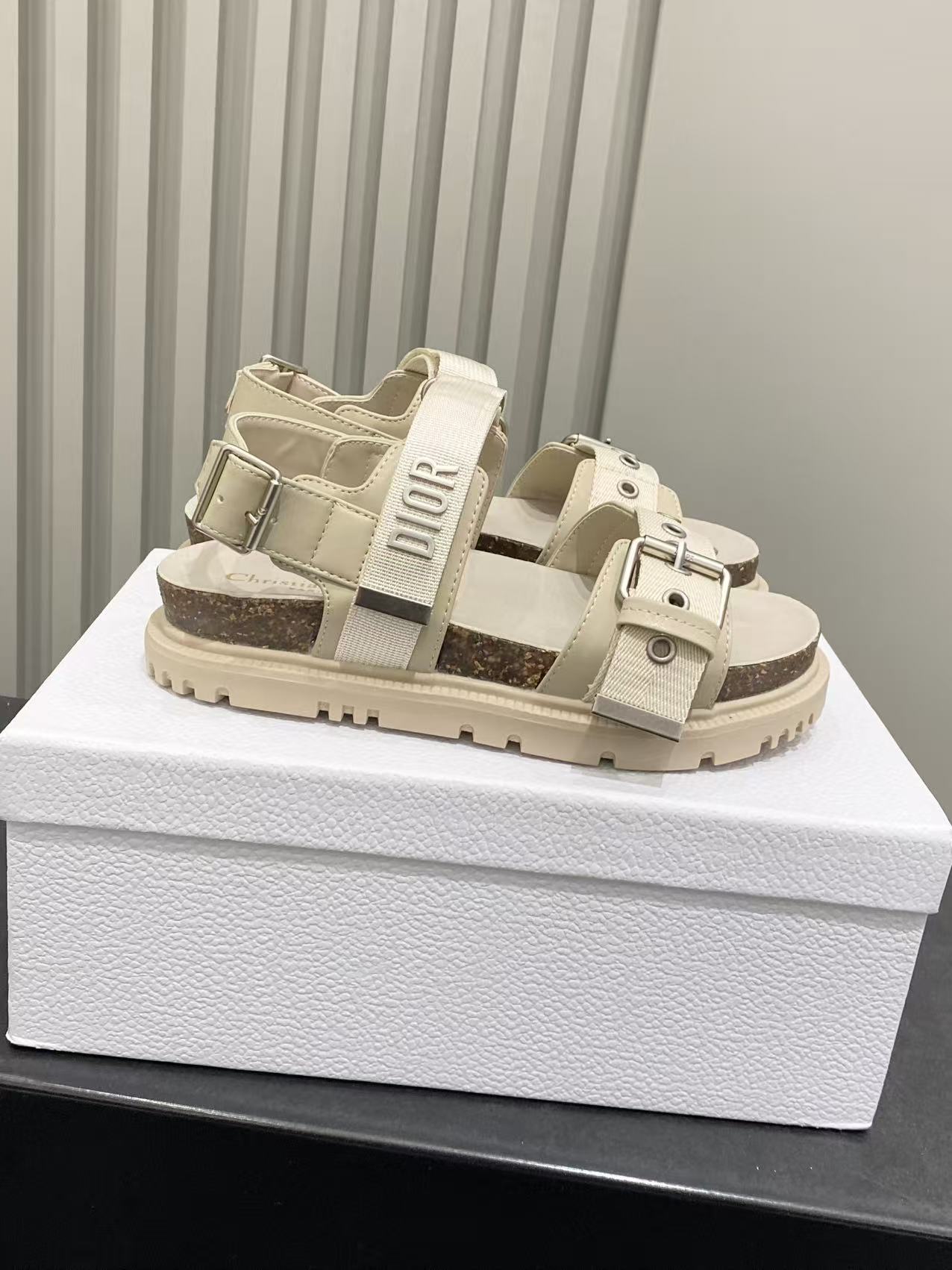 디올 신발 99362 Dior Shoes