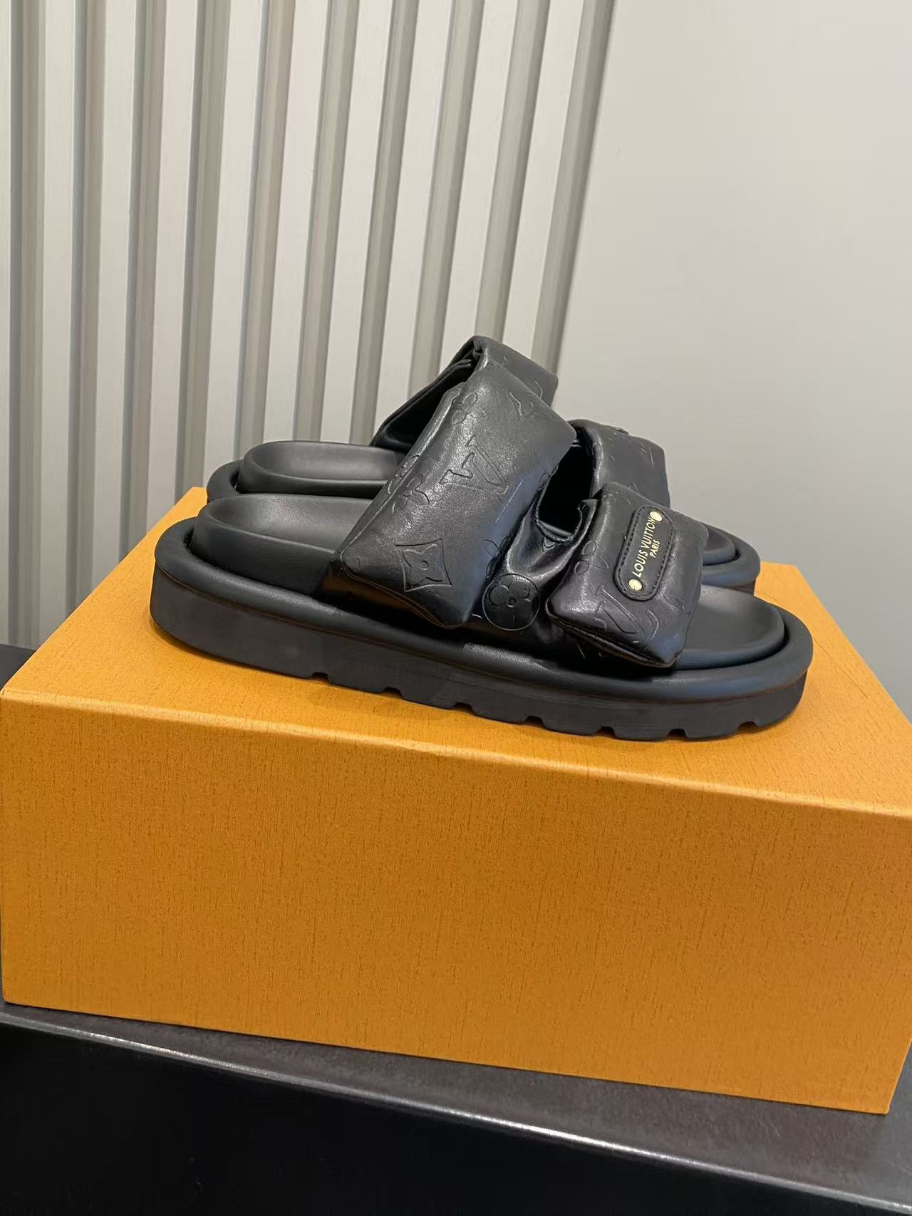 루이비통 신발 99342 Louis Vuitton Shoes