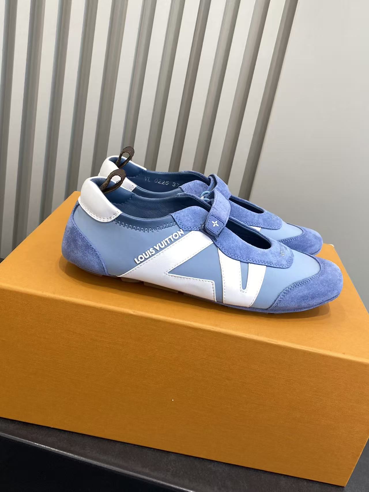 루이비통 신발 113590 Louis Vuitton Shoes