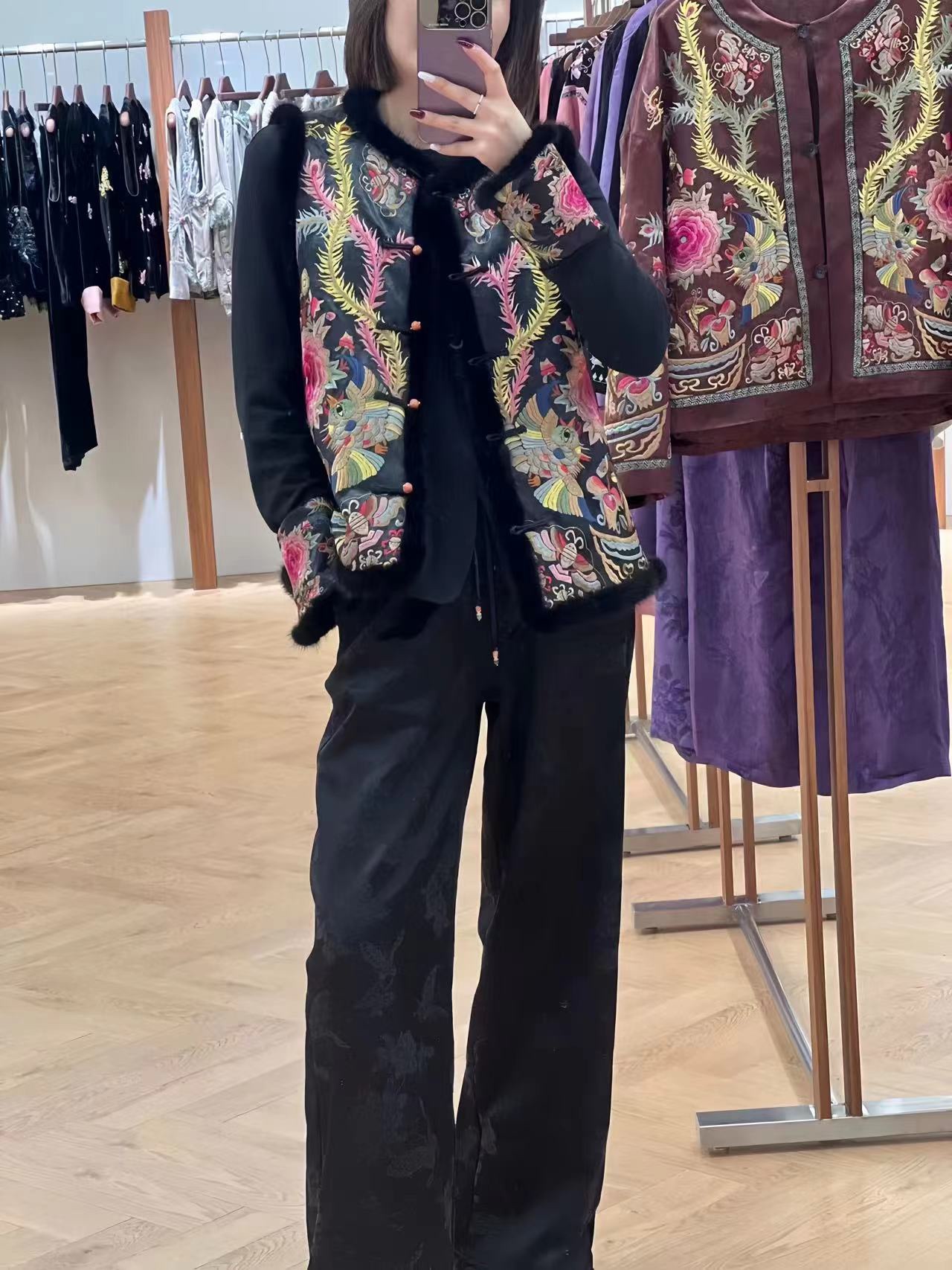 High-End Women’s Clothes with Embroidery and Dust Bag: DG-O-Invincible Collection - 图片 6
