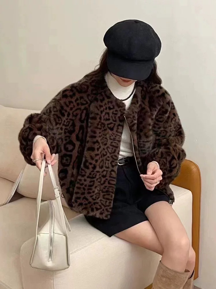 High-quality Women’s Suit with Leopard-Skin Ferret-Chain Fur Coat for Glamorous Style - 图片 7