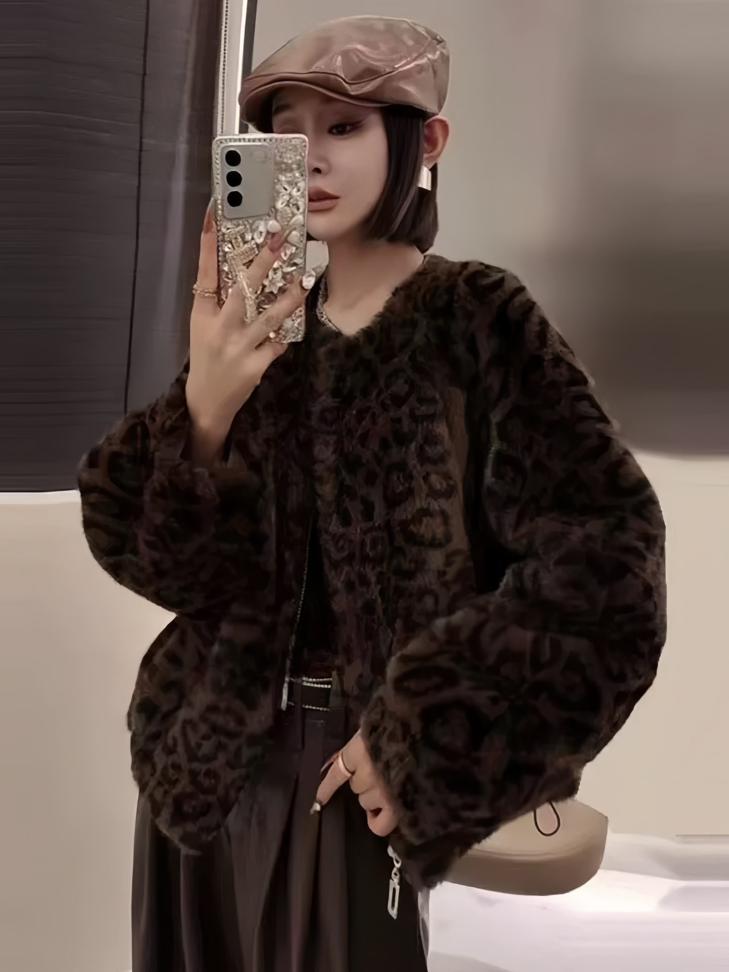 High-quality Women’s Suit with Leopard-Skin Ferret-Chain Fur Coat for Glamorous Style - 图片 5