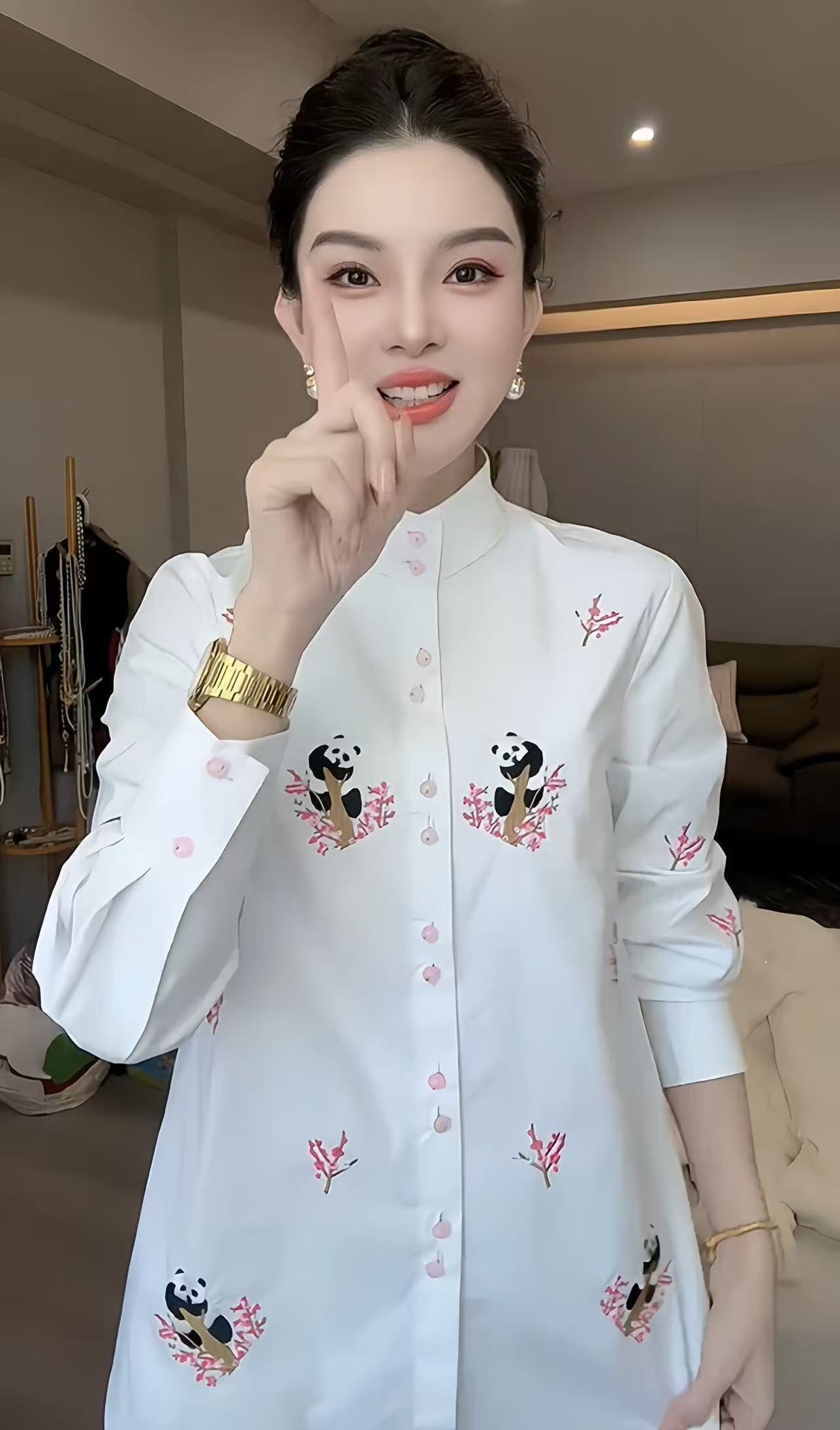 High-End Vanshi Women’s Clothing: Heavy-Colored Panda Shirts in Retro Style. - 图片 2