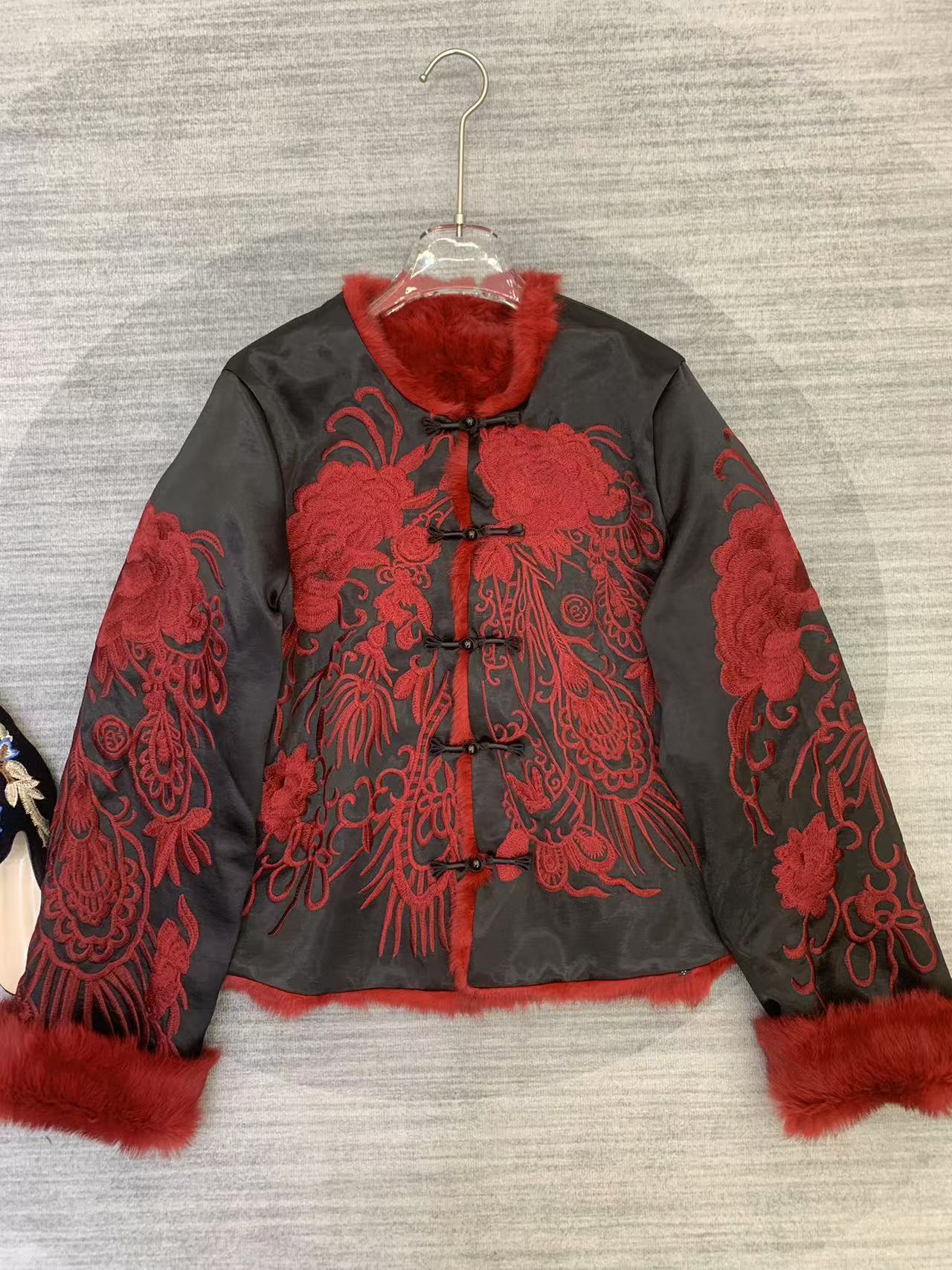 High-End Women’s Clothes: Quality Embroidered Rabbit Fur with Dust-Proof Bag. - 图片 7