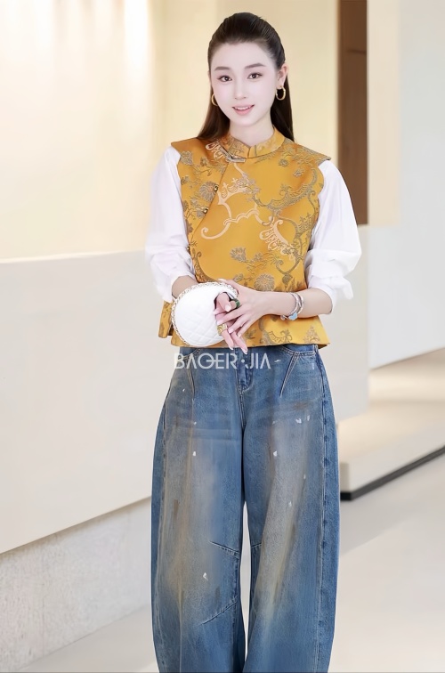 Elegant Embroidered Chinese Style Vest Mandarin Collar Sleeveless Top 1 Elegant Embroidered Chinese Style Vest Mandarin Collar Sleeveless Top