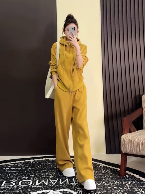 Women's Casual Wool Blend Tracksuit Set - Hoodie and Wide Leg Pants 1 Women's Casual Wool Blend Tracksuit Set - Hoodie and Wide Leg Pants