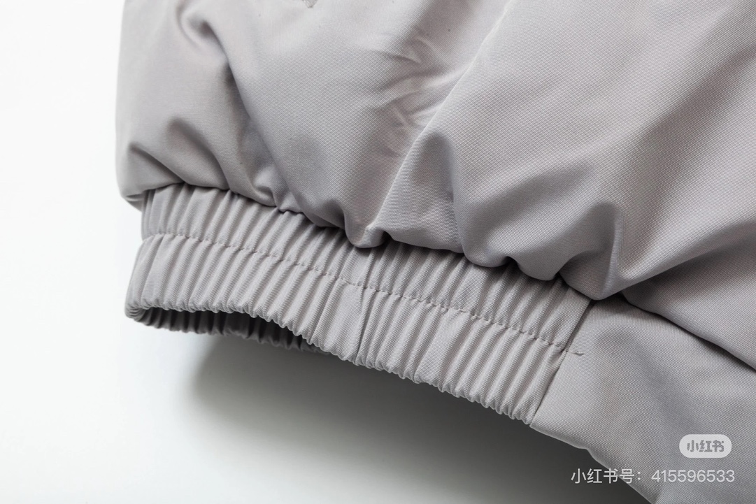 High-Quality Reflective Nylon Jacket with Velvet Lining for Comfort and Safety - 图片 5