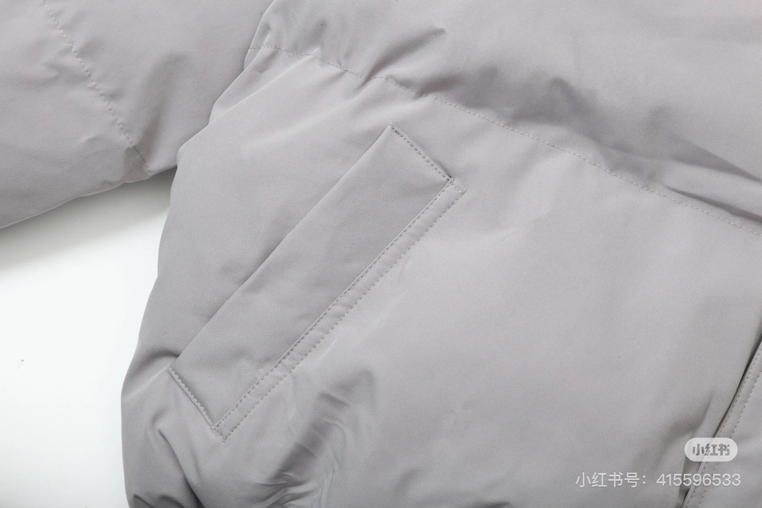 High-Quality Reflective Nylon Jacket with Velvet Lining for Comfort and Safety - 图片 6