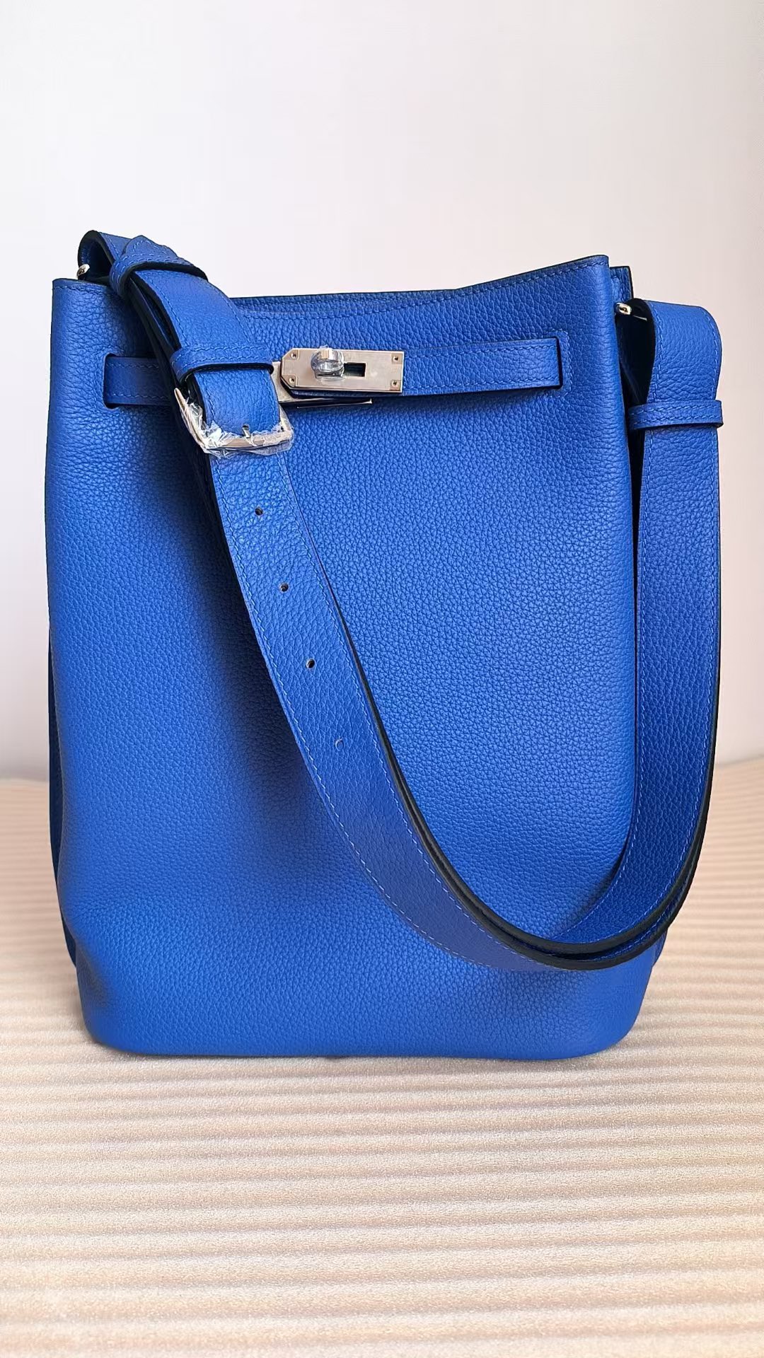 NO:713950,SoKelly22x30.5x11cm water demon blue original togo leather shoulder crossbody bag shoulder strap adjustable length, wax thread production, Hermes, hermes, satchels, crossbody bags, Hermes,19860909SoKelly22x30.5x11cm 水妖蓝原版togo皮 肩背斜挎包肩带可调节长短,蜡线制作,爱马仕,hermes,satchels,crossbody bags,Hermes,,Bag