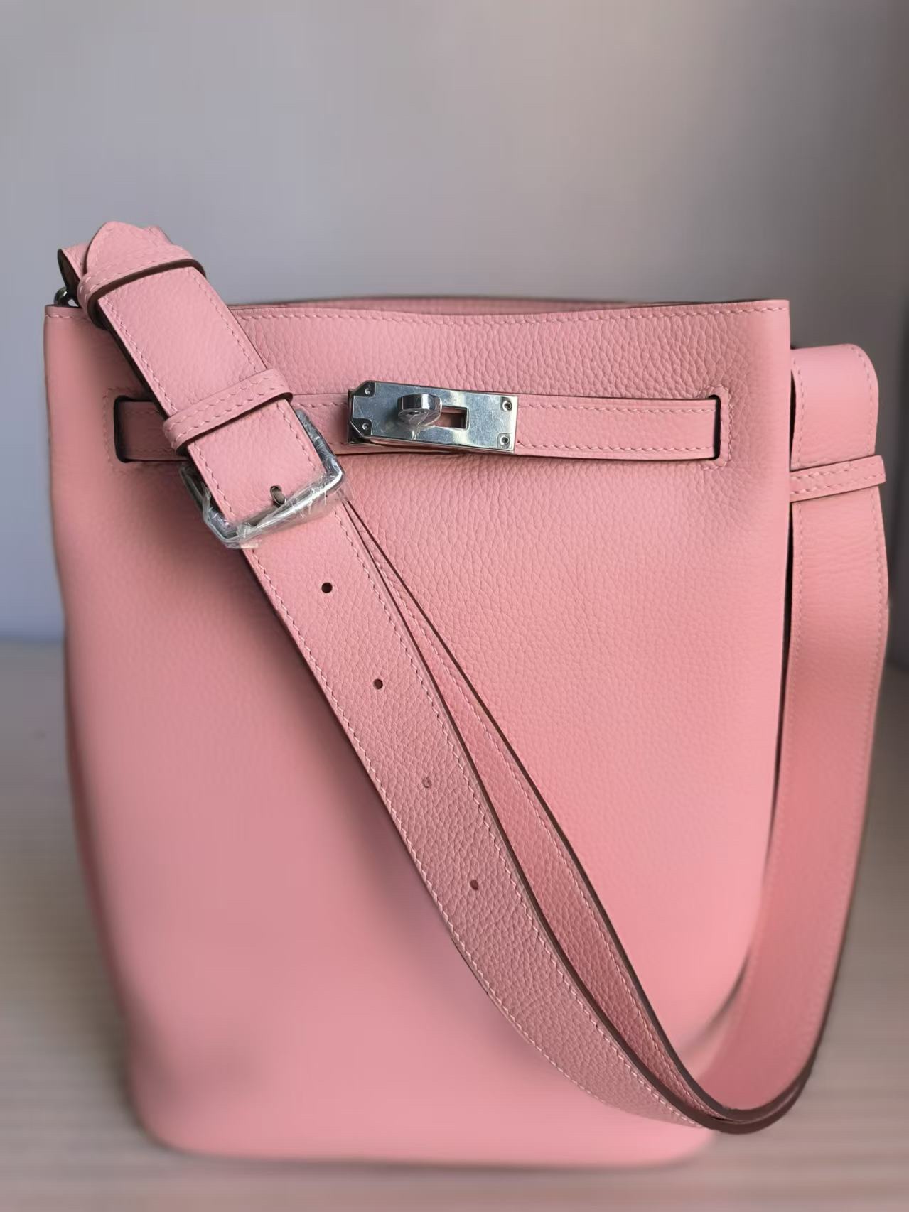 NO:713949,SoKelly22x30.5x11cm original togo leather shoulder crossbody bag shoulder strap adjustable length, wax line production 3Q powder, Hermes, hermes, satchels, crossbody bags, Hermes,19860909SoKelly22x30.5x11cm 原版togo皮 肩背斜挎包肩带可调节长短,蜡线制作3Q粉,爱马仕,hermes,satchels,crossbody bags,Hermes,,Bag